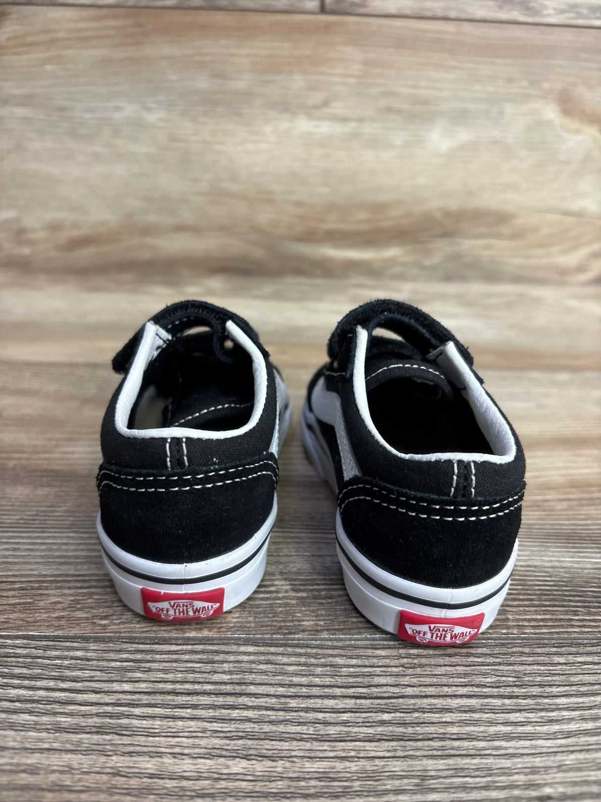 Vans Old Skool V Sneakers Black sz 5.5c