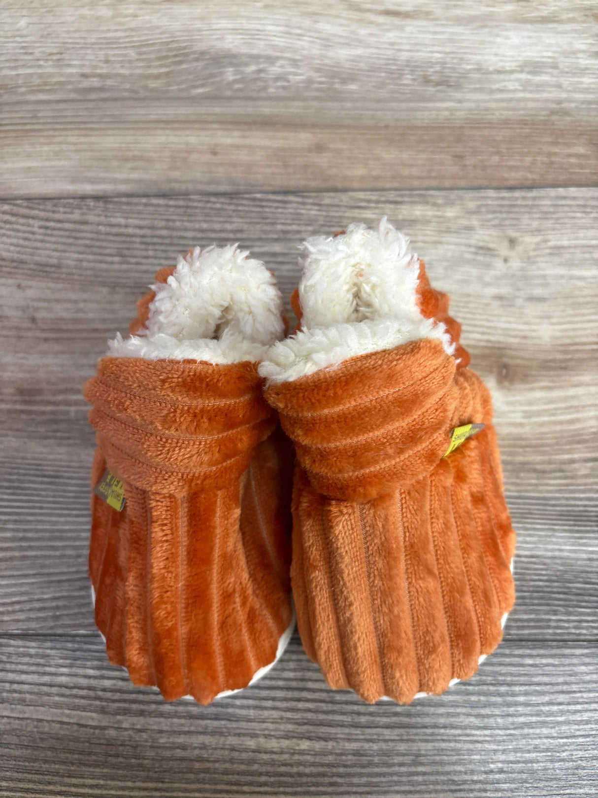 Corduroy Fuzzy Bootie Slippers Orange sz 6/7c