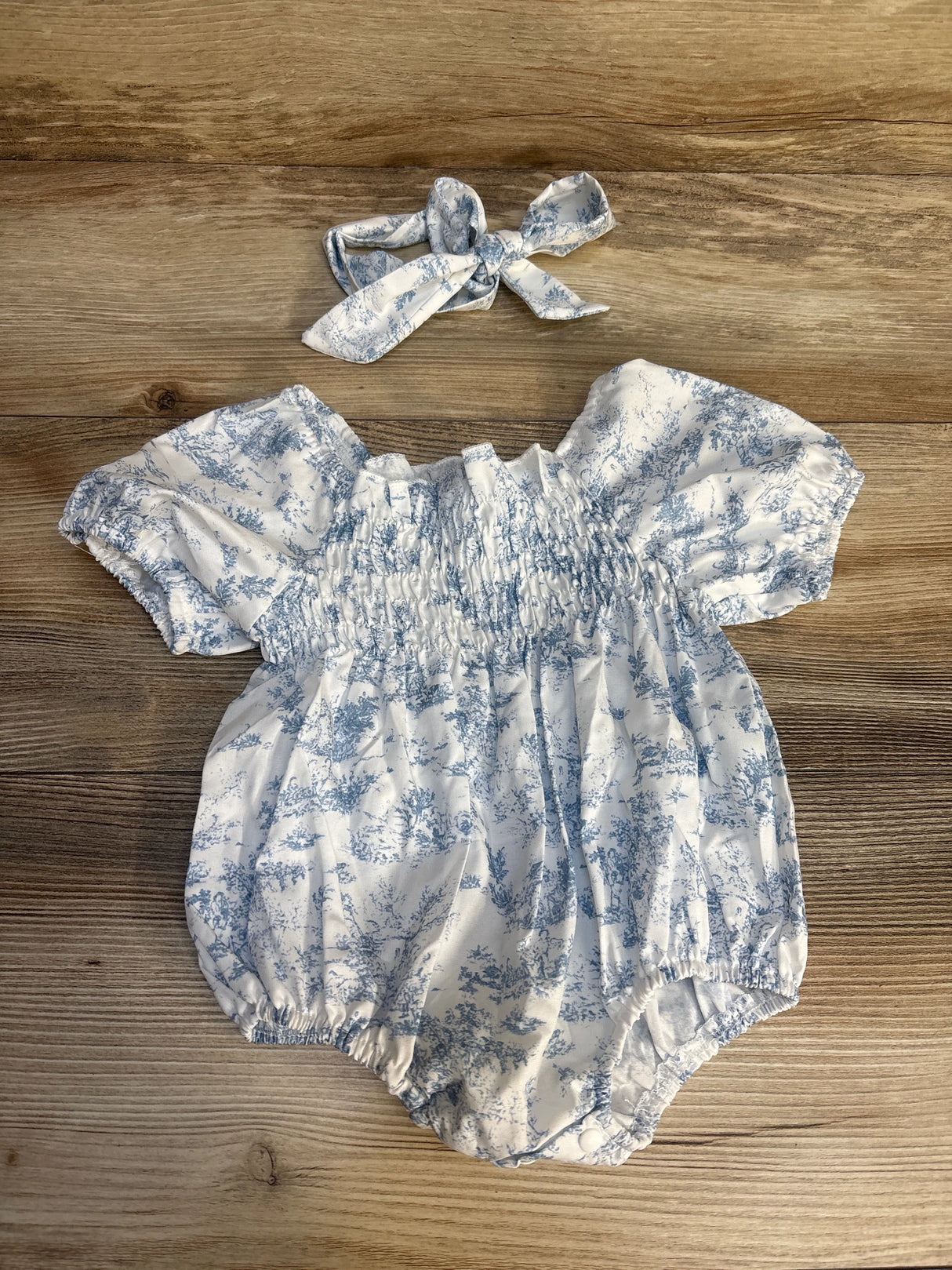 Ursobutegl Floral Smocked Bubble Romper & Headband 2pc Set White sz 0-3m
