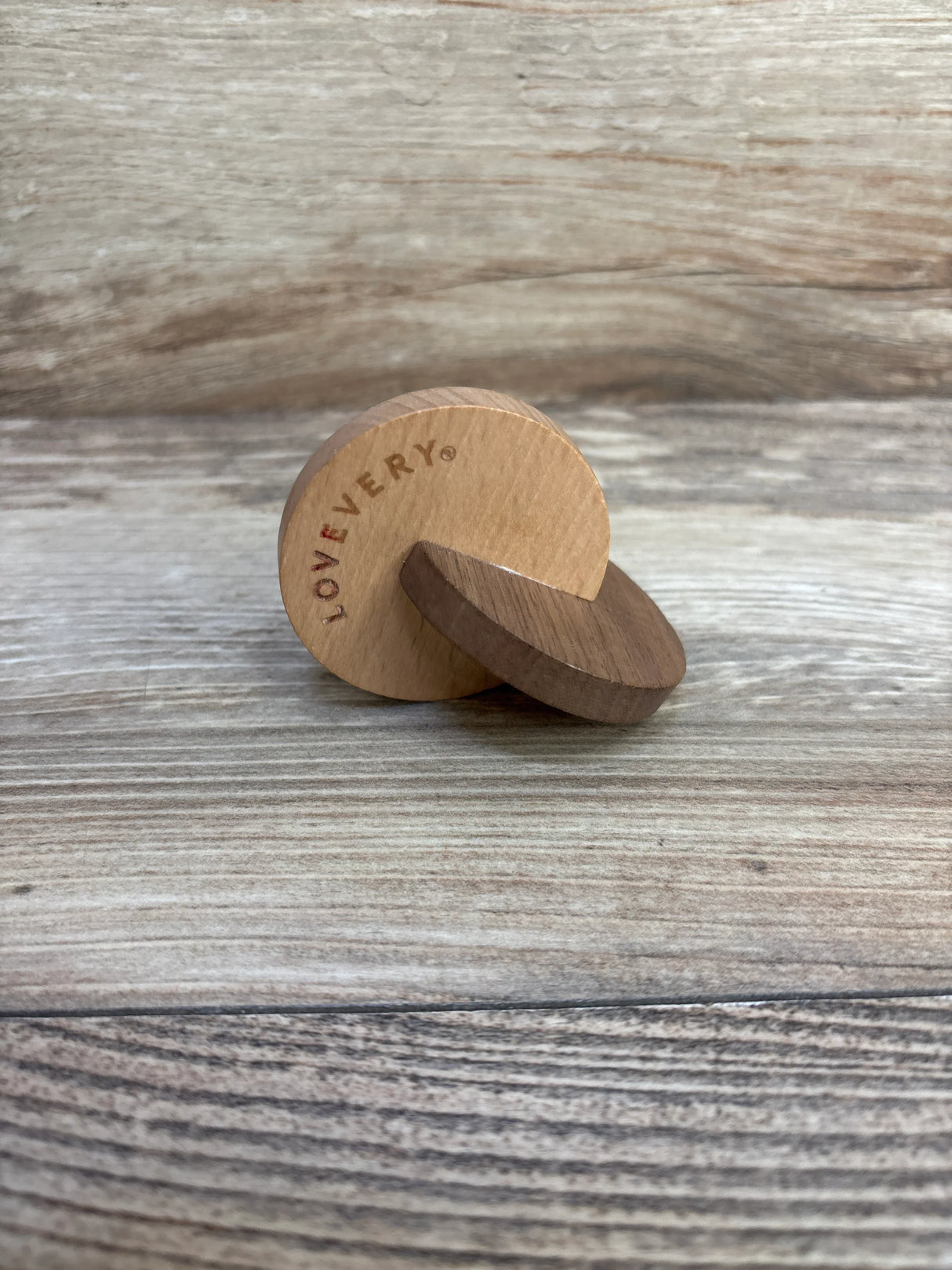 Lovevery Hand-to-Hand Discs