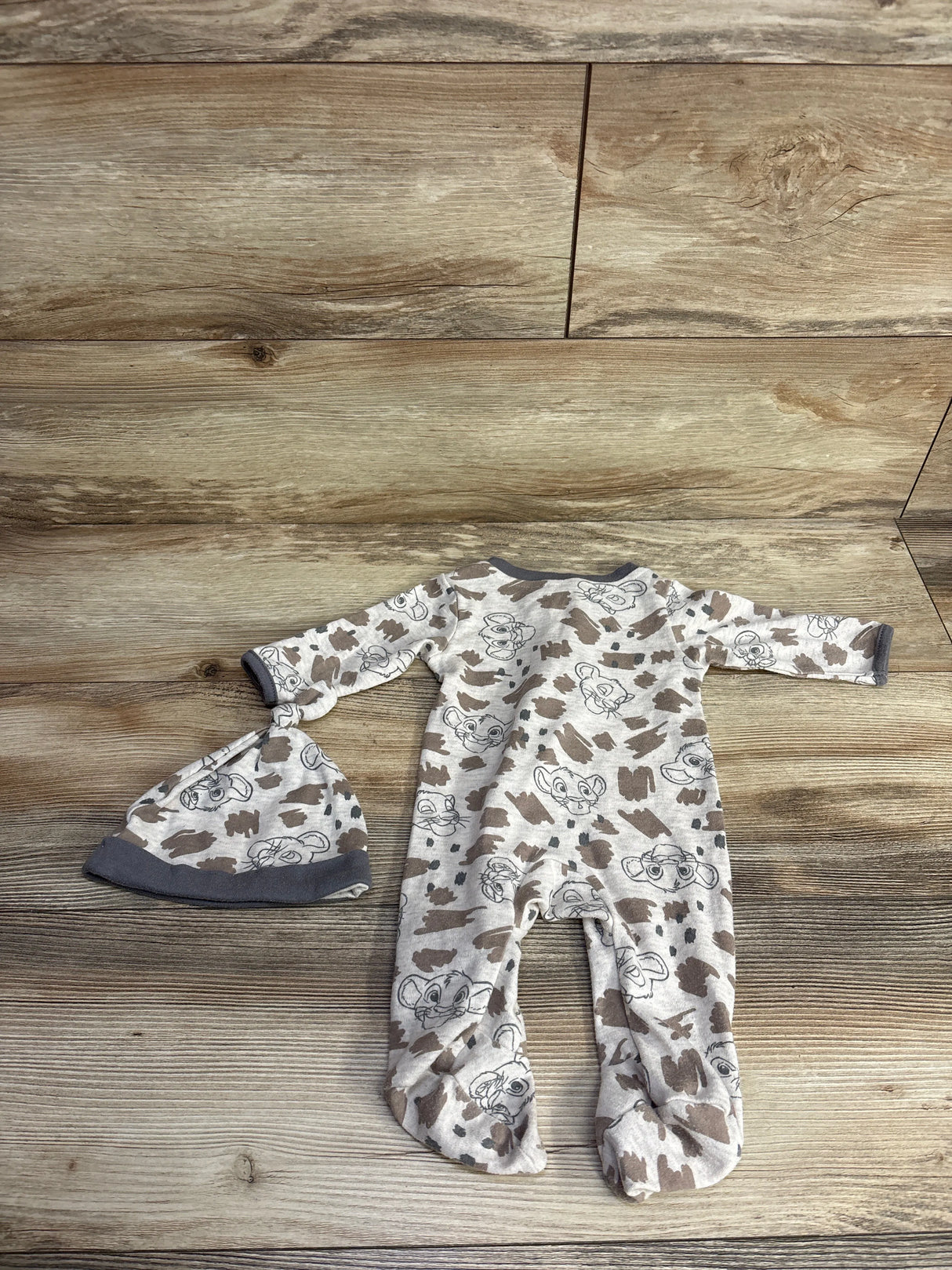 Disney Baby 2pc Simba Sleeper & Hat Set Grey sz 0-3m