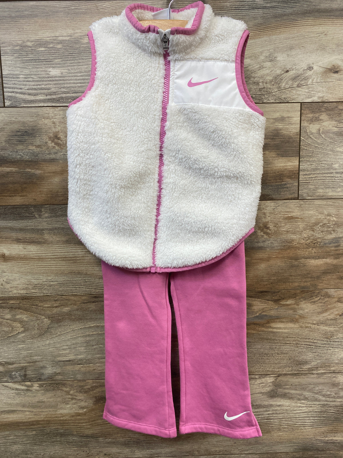 Nike 2pc Faux-Fur Vest & Joggers Set White sz 4T