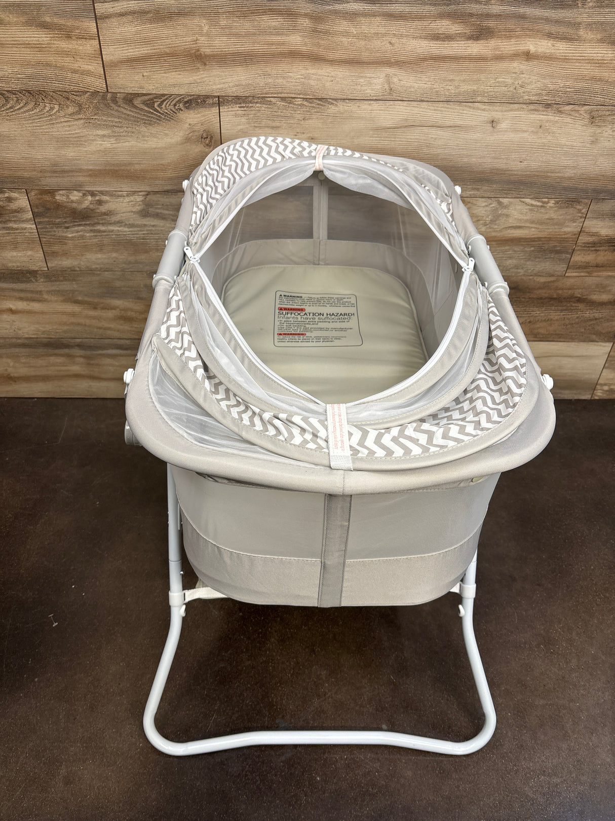 Dream On Me Karley Bassinet Grey