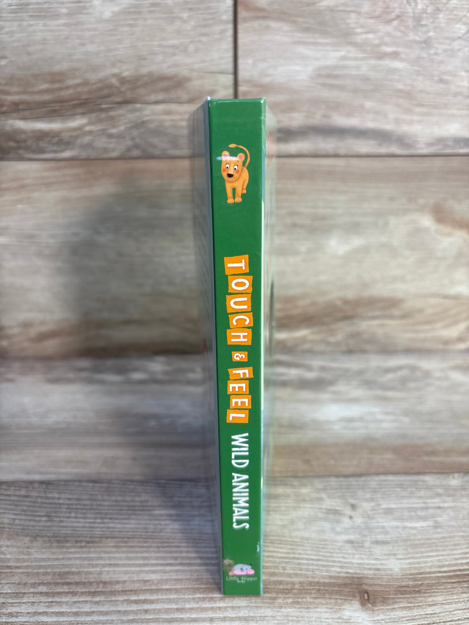 Touch & Feel Wild Animals Board Book