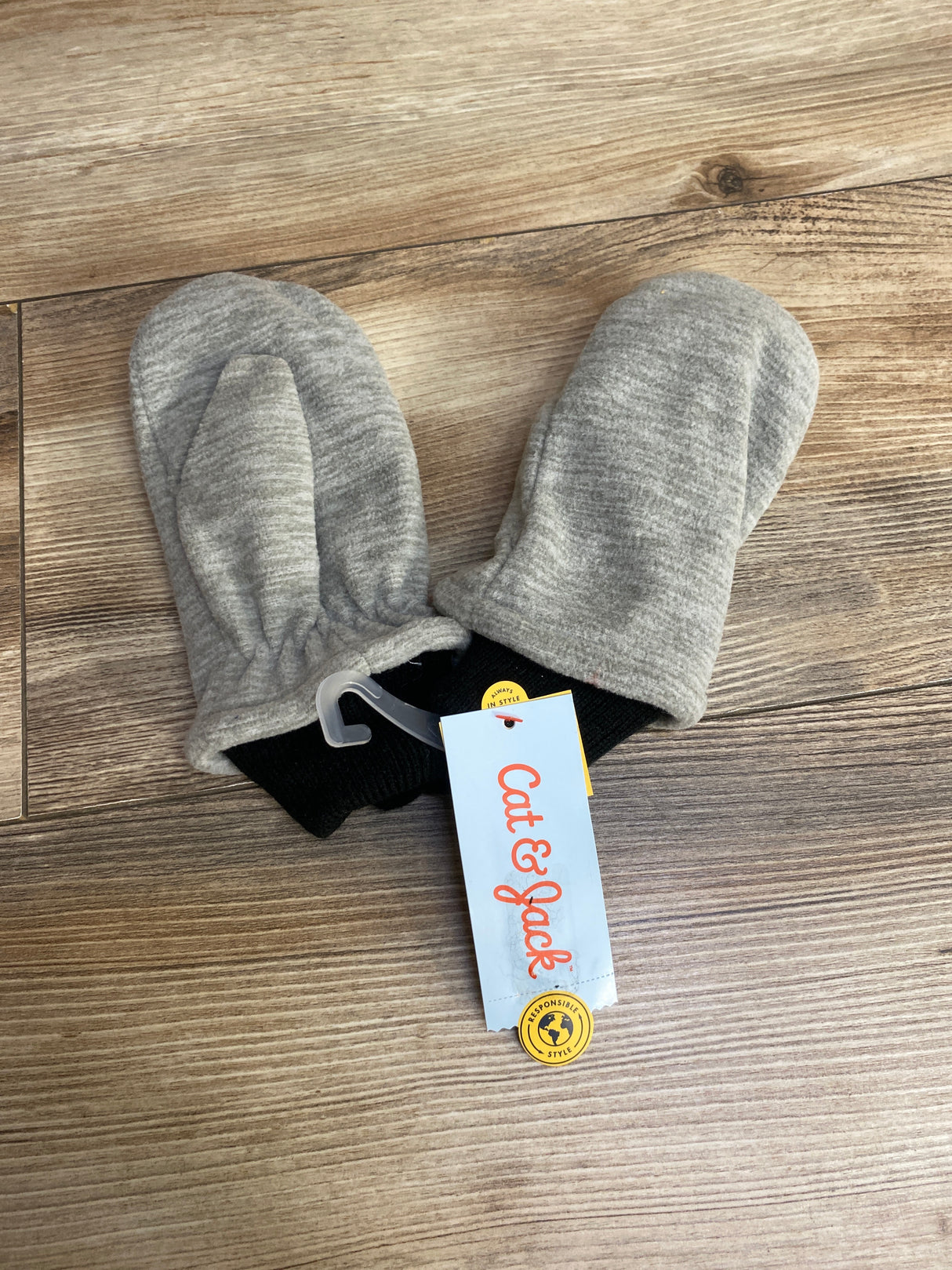 NEW Cat & Jack Fleece Winter Mittens Grey sz 2T-5T