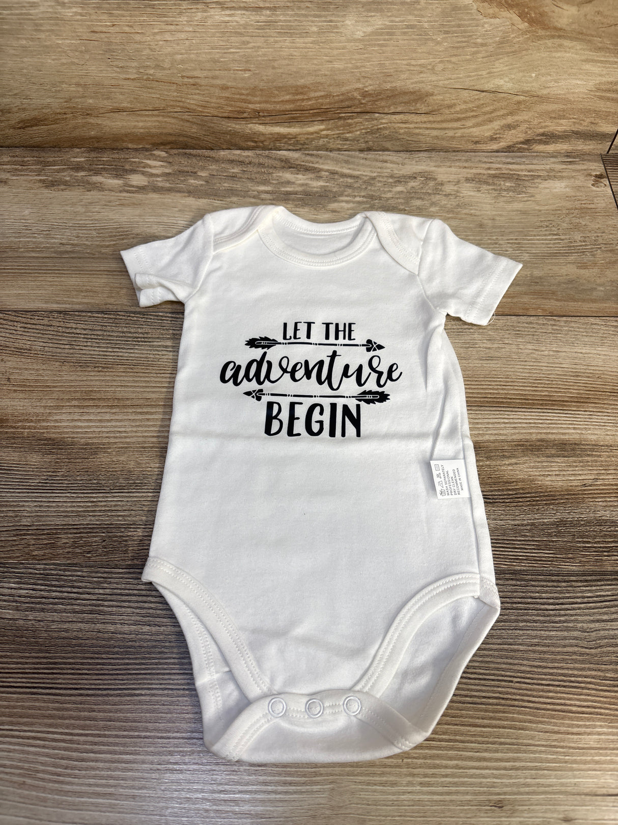 Let The Adventure Begin Bodysuit White sz 3-6m