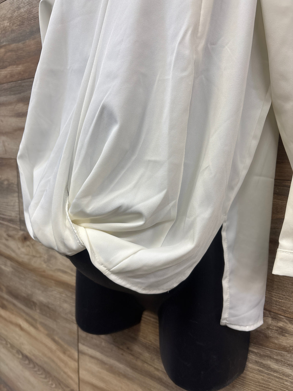 Classic Designs Long Sleeve Nursing Blouse White sz Medium