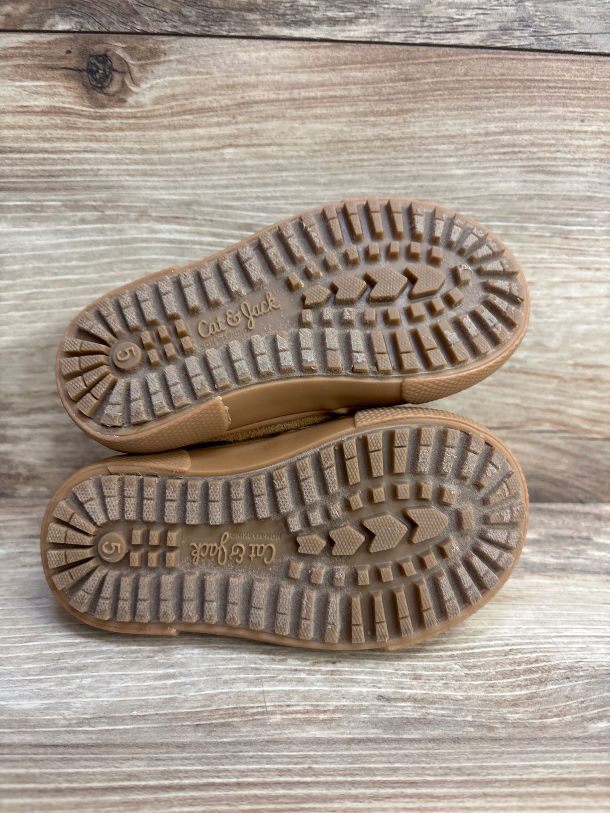 Cat & Jack Sutton Chukka Boots Brown sz 5c