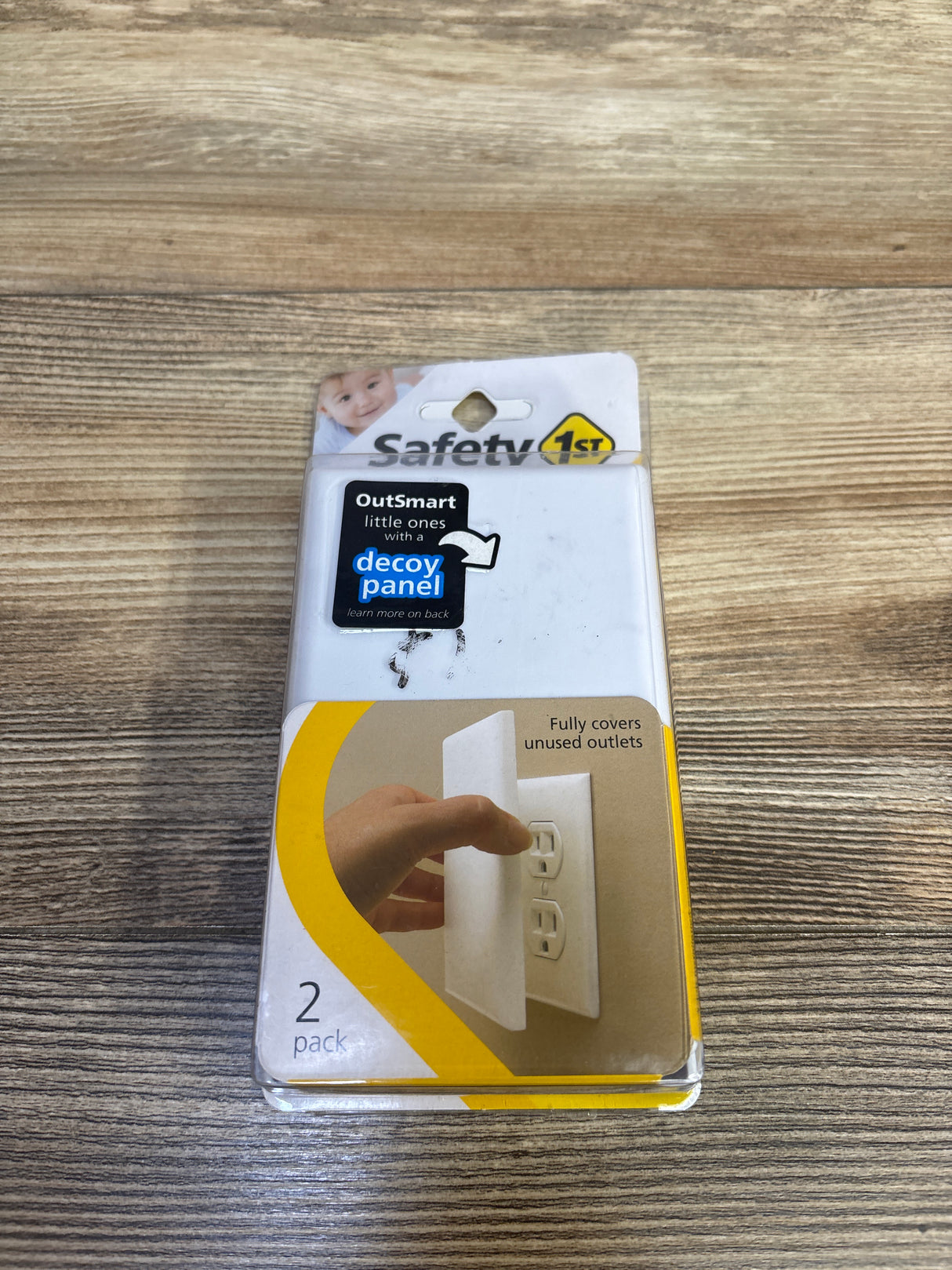 NEW Safety 1st OutSmart Outlet Shield 2pk