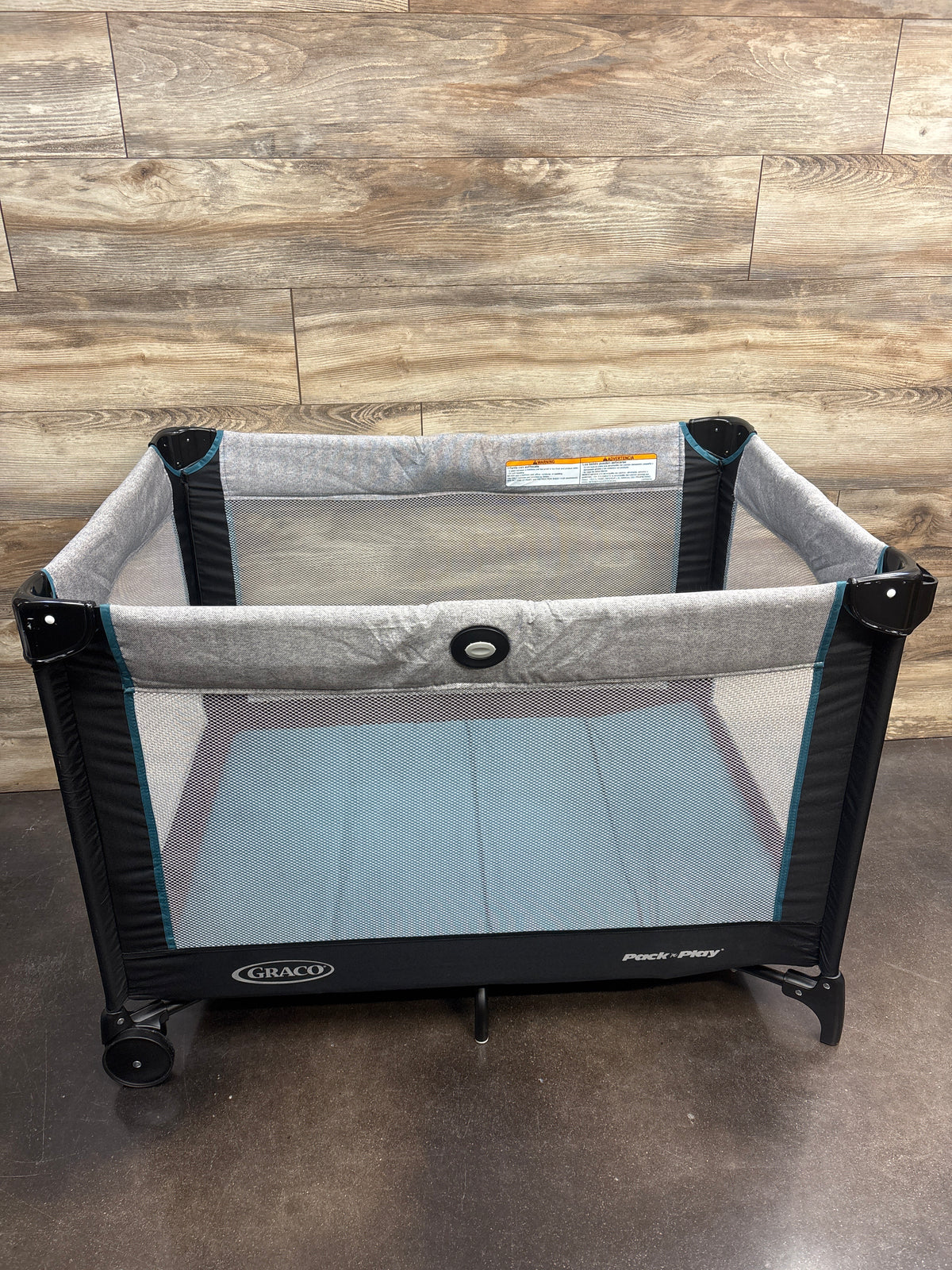 Graco Pack 'n Play Portable Playard in Darcie