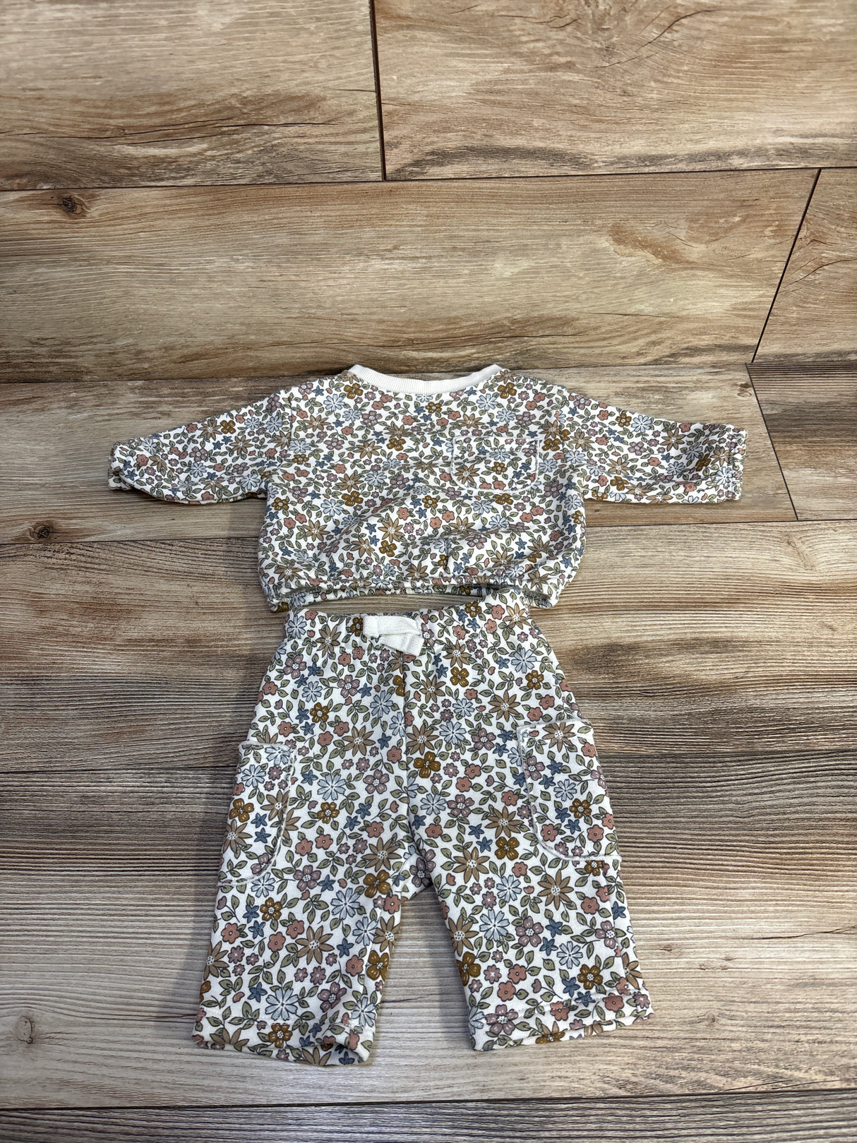 Little Co 2pc Floral Sweatshirt & Joggers Set White sz Newborn