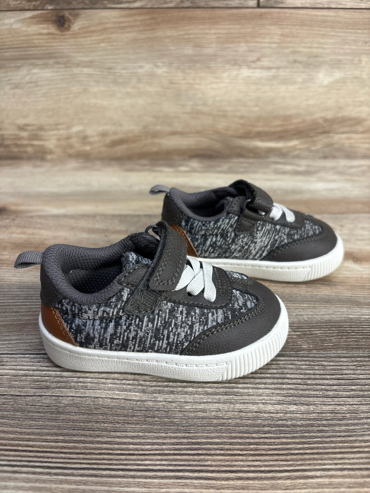 Carter's Gustavo Casual Shoes Grey sz 4c - Me n Mommy To Be