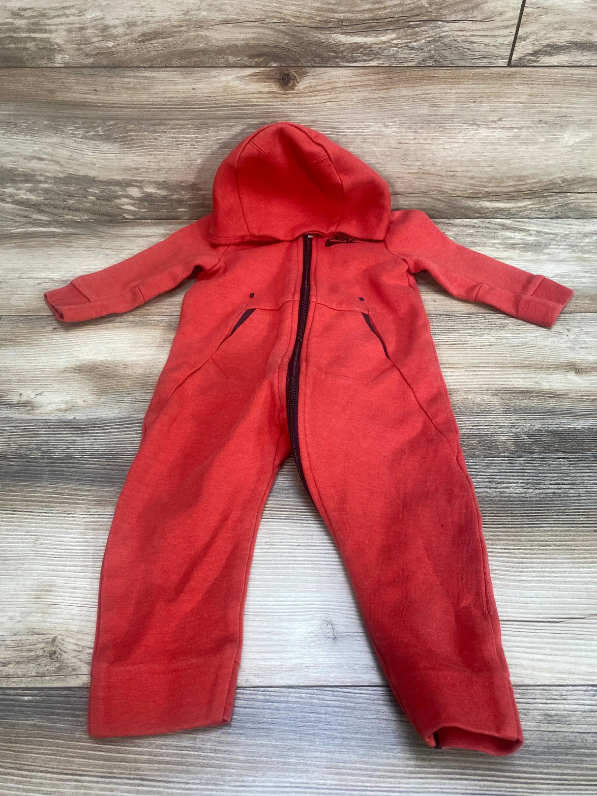 Nike Hooded Coverall Red sz 18m