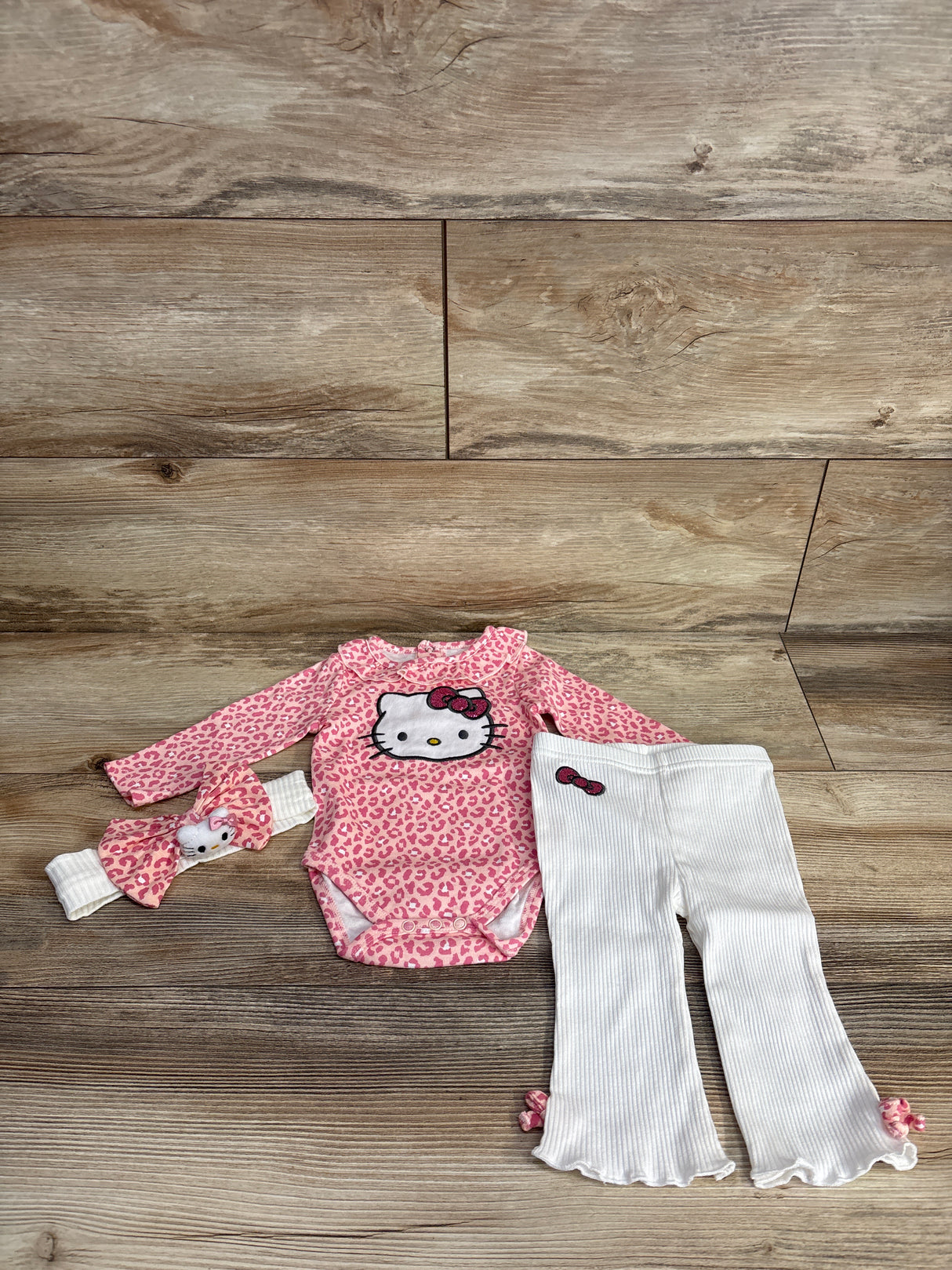 Hello Kitty 3pc Leopard Print Bodysuit & Ribbed Bottoms Set Pink sz 6m