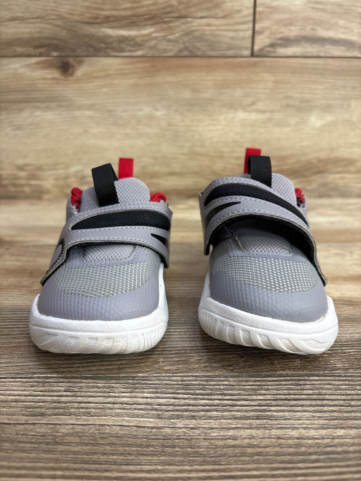 Nike Team Hustle D11 TD 'Cement Grey Gym Red' Sneakers sz 7c