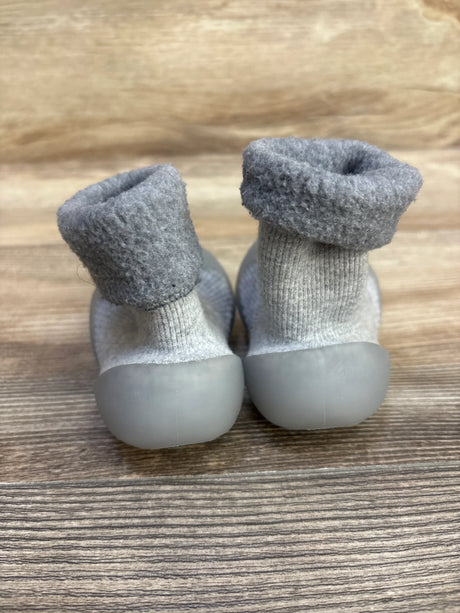 SZZY Fleece Non-Slip Sock Shoes Grey sz 4c - Me n Mommy To Be