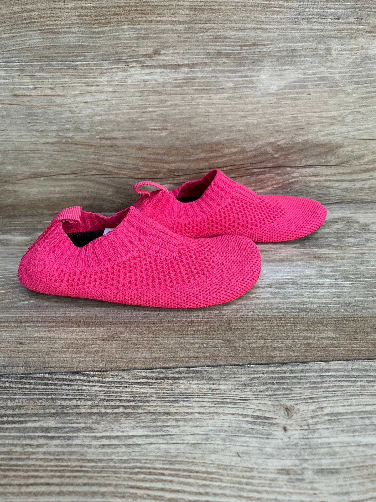 NEW Hot Pink STQ Water Shoes sz 7.5/8c