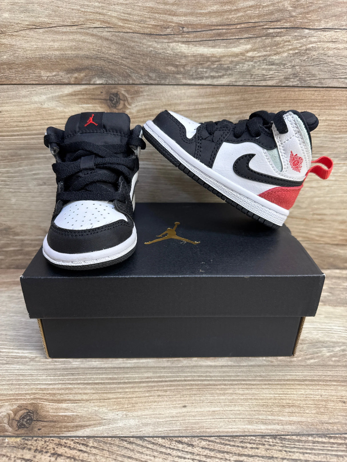 Air Jordan 1 Mid SE TD 'Red Black Toe' Sneakers sz 4c