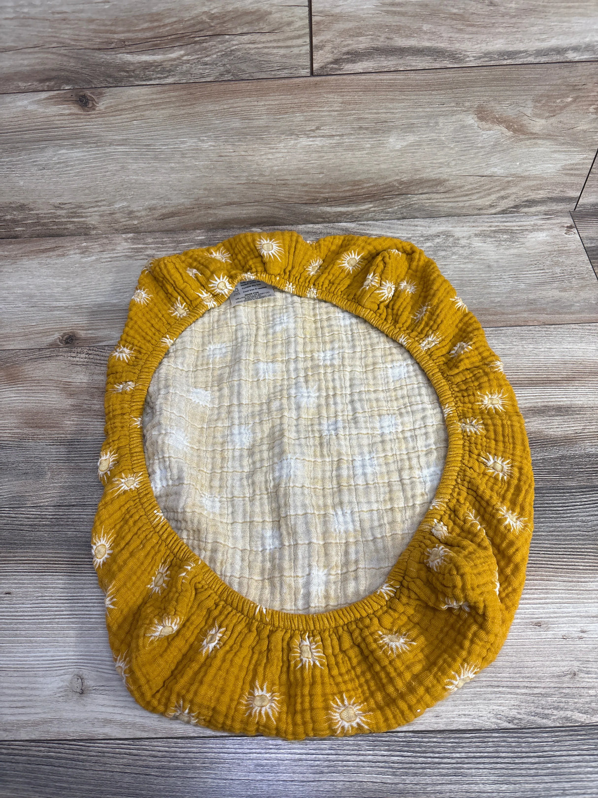 Fitted Muslin Bassinet Sheet, Yellow Sun Print