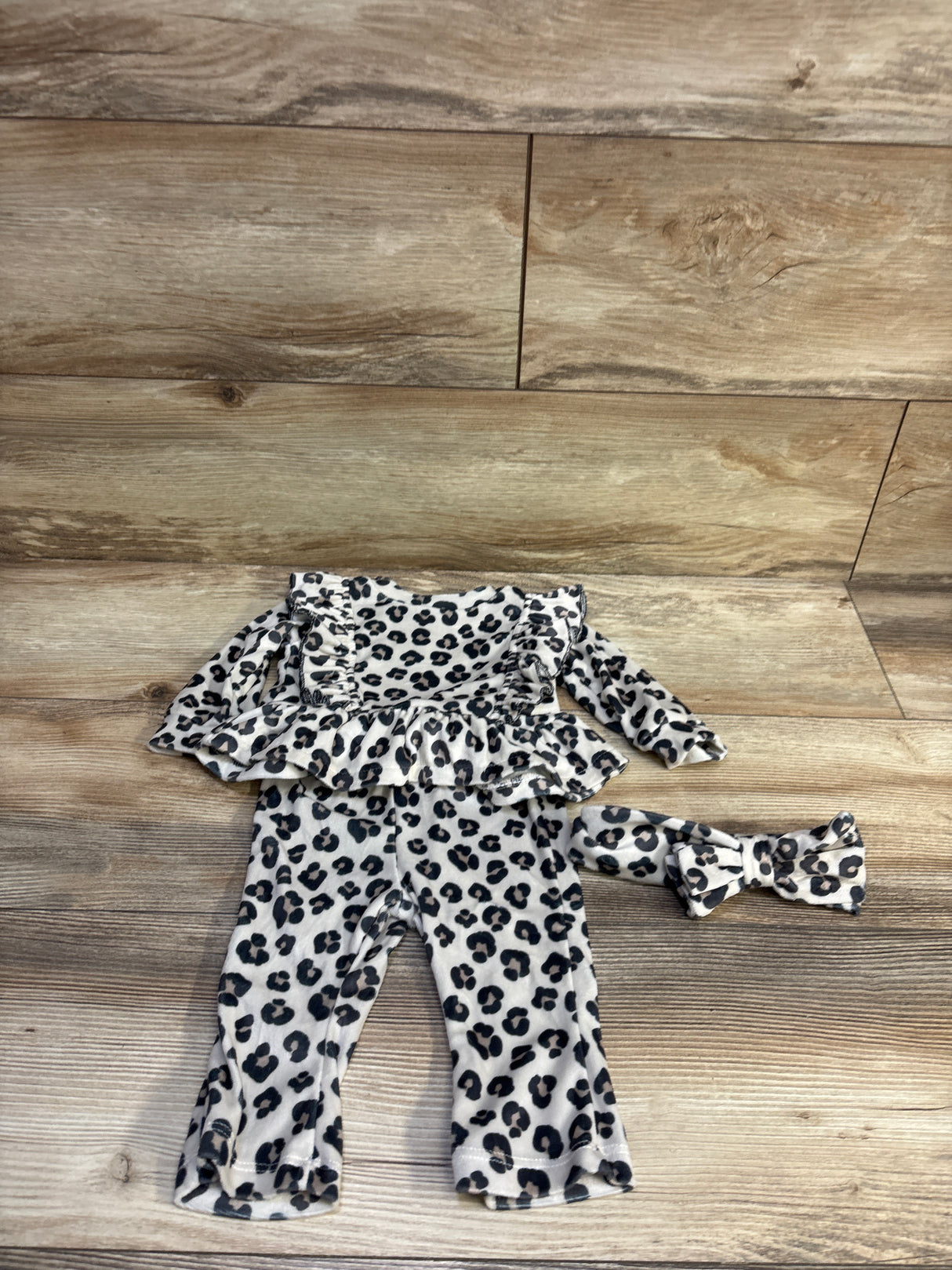 Floral Threads 3pc Leopard Print Velour Layette Set Tan sz 3-6m