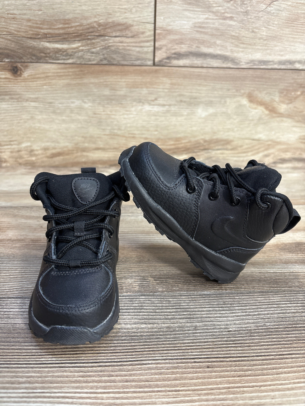 Nike Manoa Leather TD 'Triple Black' Sneakers sz 6c