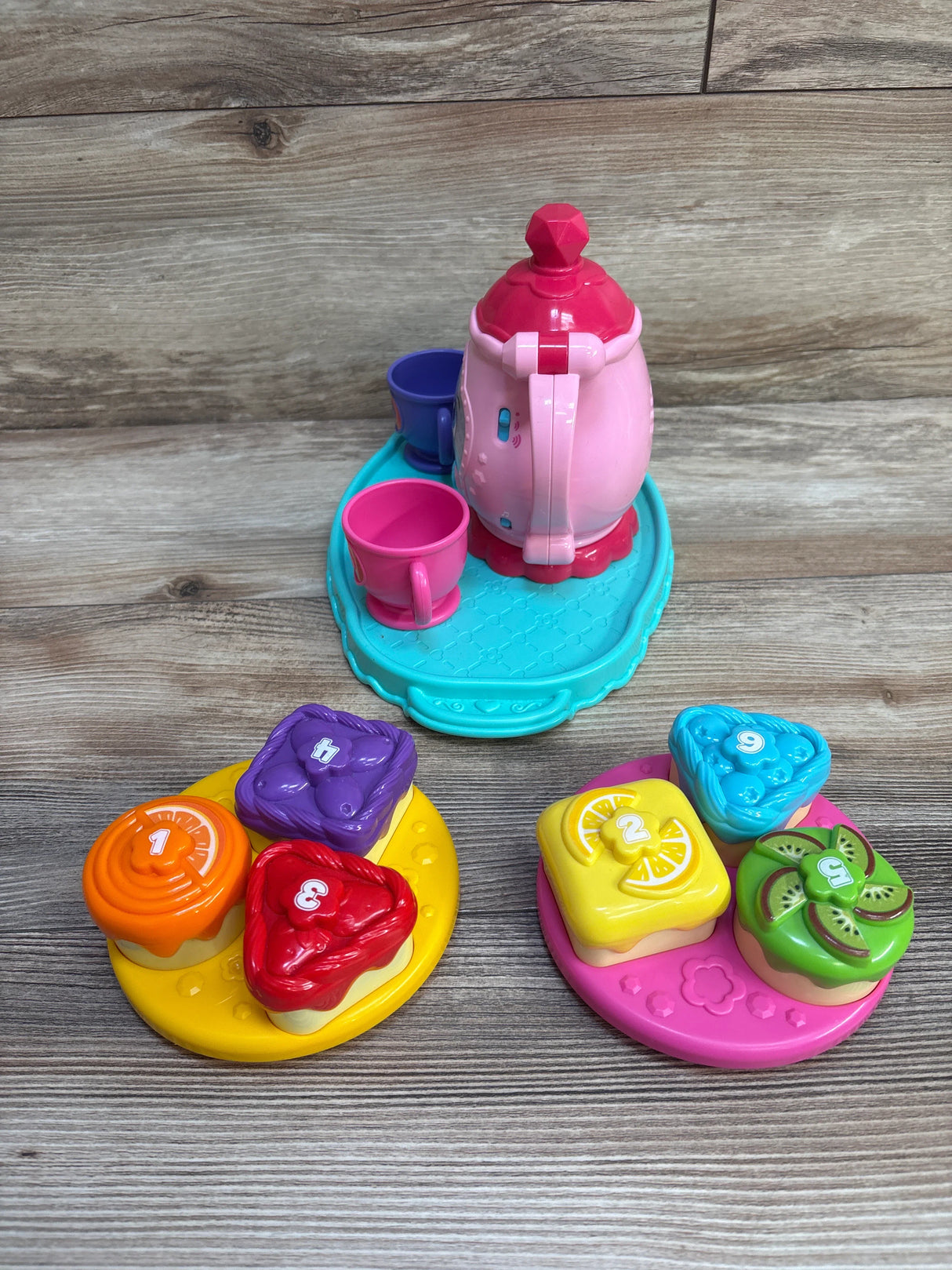 Leapfrog Rainbow Tea For Two Set*