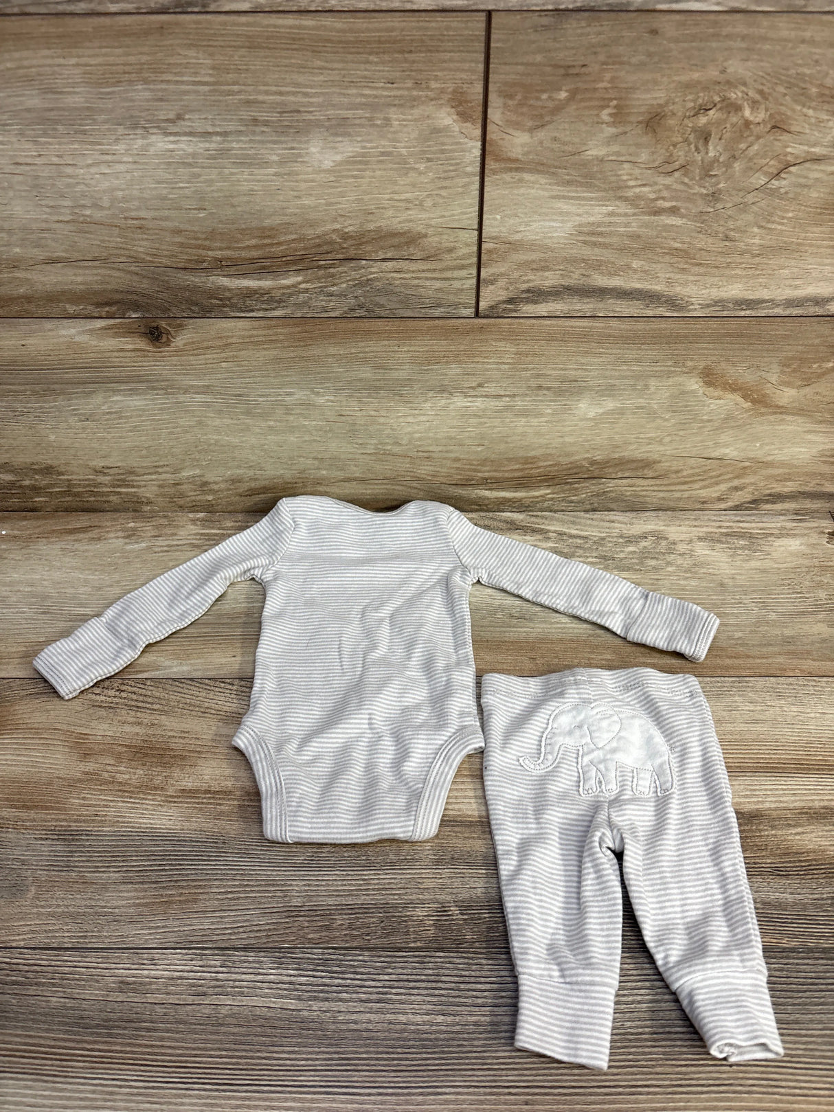 Carter's 2pc Striped Elephant Bodysuit & Pants Set Grey sz Newborn