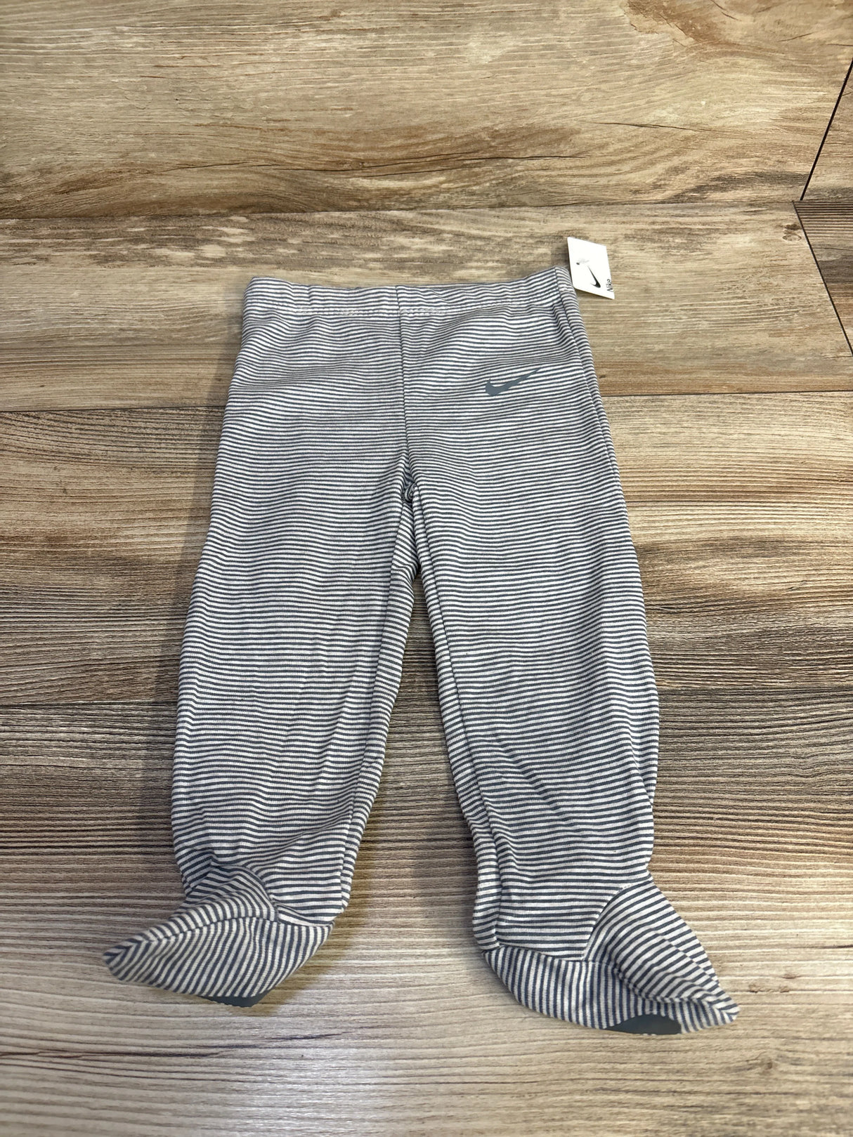 NEW Nike Striped Footed Set Grey sz 9m - Me n Mommy To Be