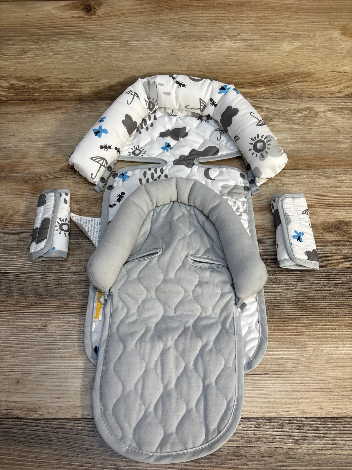 Goldbug Duo Car Seat Head Support + Matching Strap Covers