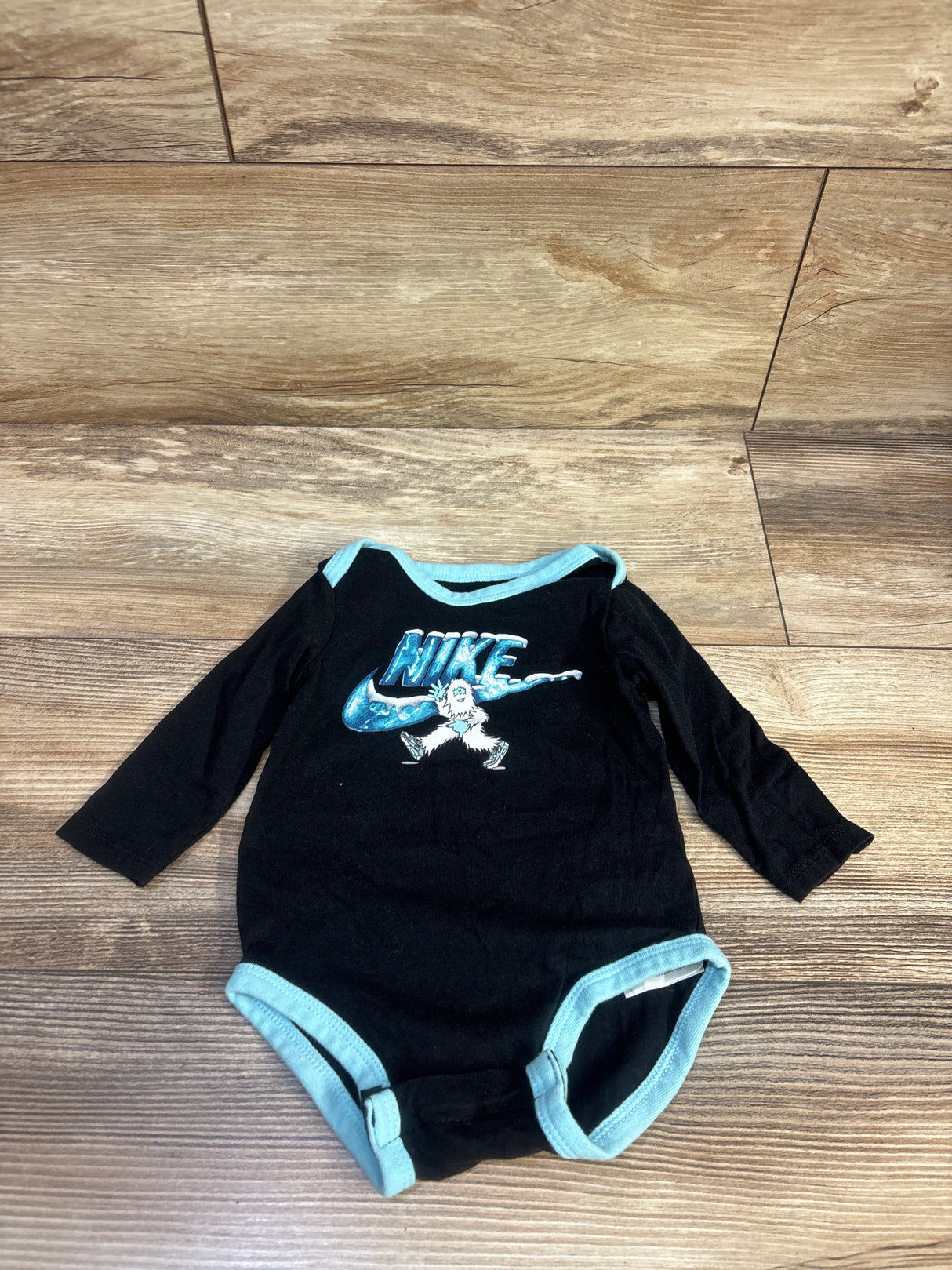 Nike Yeti Bodysuit Black sz 6m