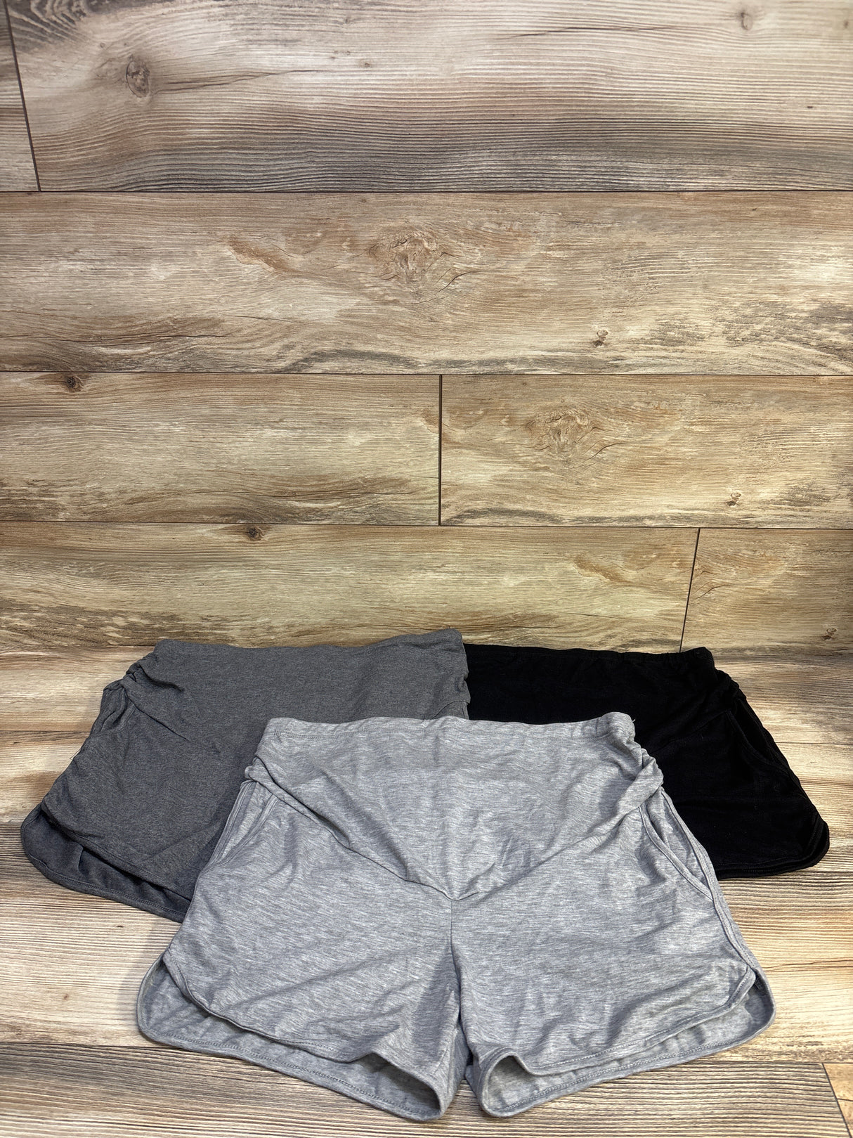 NEW Locoowai 3pk Maternity Over-Belly Shorts Grey sz Small