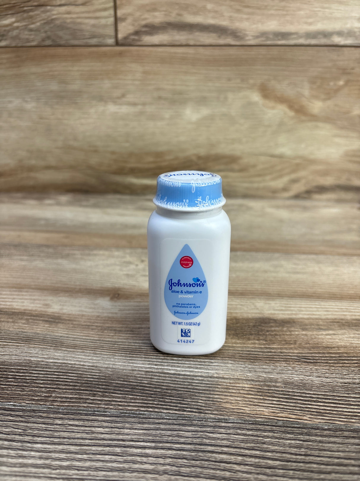 NEW Johnson's Aloe & Vitamin E Baby Powder 1.5oz