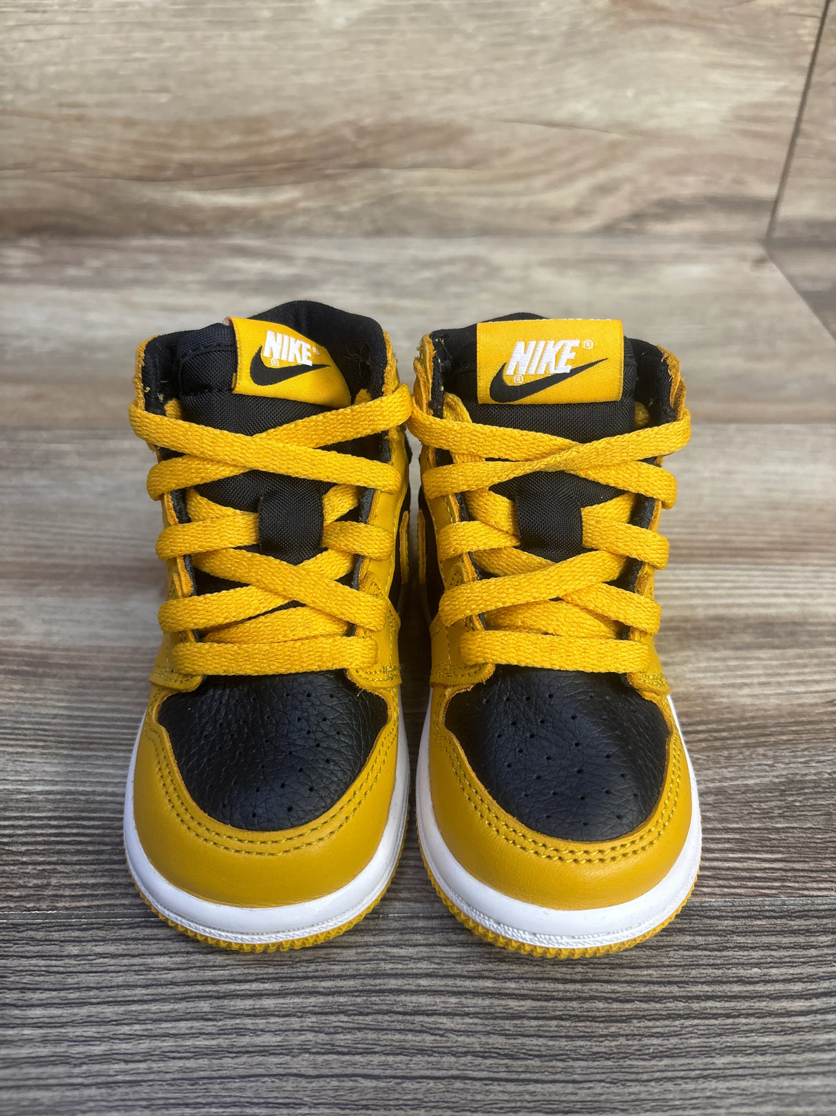 Air Jordan 1 Retro High OG TD 'Pollen' Sneakers sz 5c