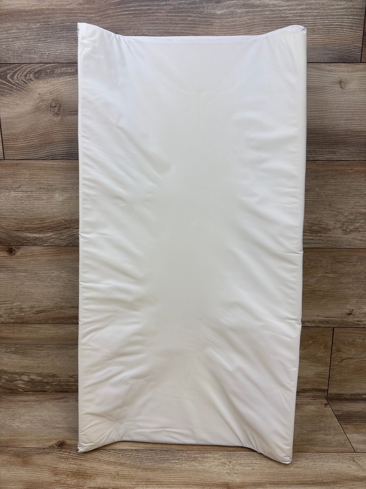 Munchkin Secure Grip Waterproof Diaper Changing Pad White
