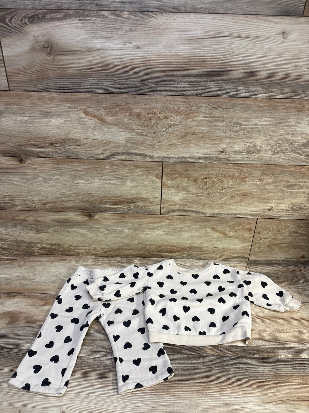 Baby Gap 2pc Heart Print Pullover Sweatshirt & Pants Set Beige sz 12-18m