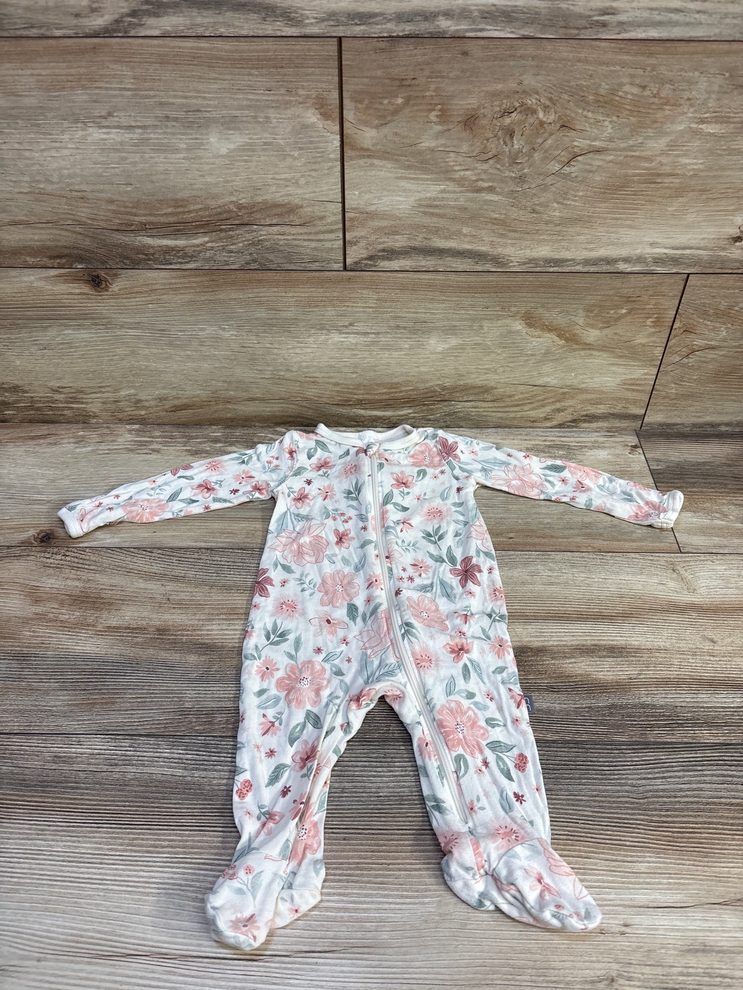 Modern Moments Floral Viscose Sleeper Ivory sz 0-3m