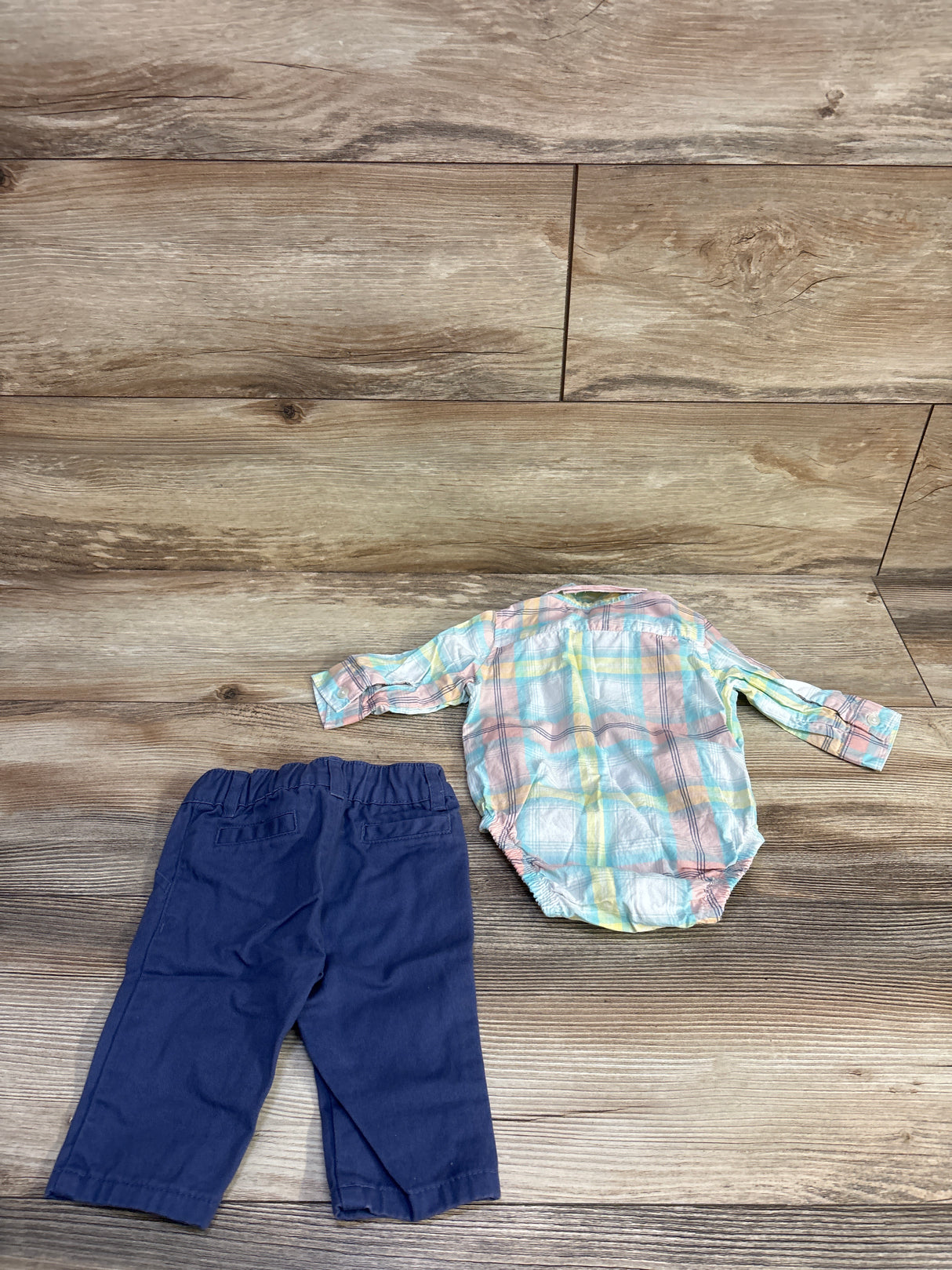 Carter's 3pc Button-Up Plaid Romper, Bowtie, & Pants Set White sz 3m