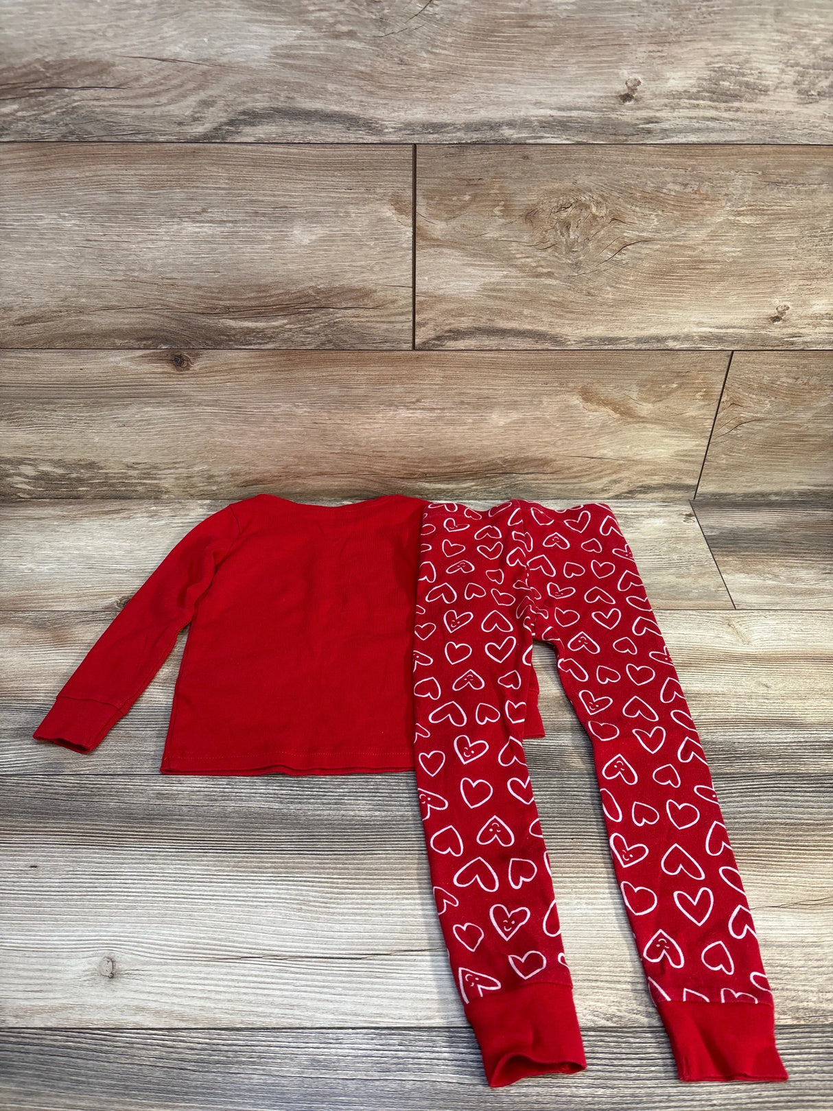 Old Navy 2pc Heart Print Pajama Set Red sz 4T