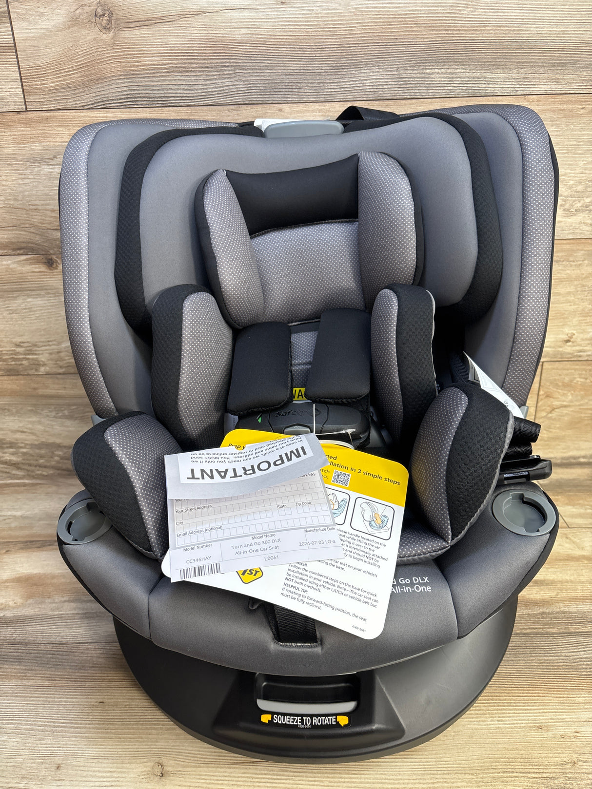 NEW Safety 1st Turn and Go 360 DLX Rotating All-in-One Convertible Car Seat in High Street 4-100lbs