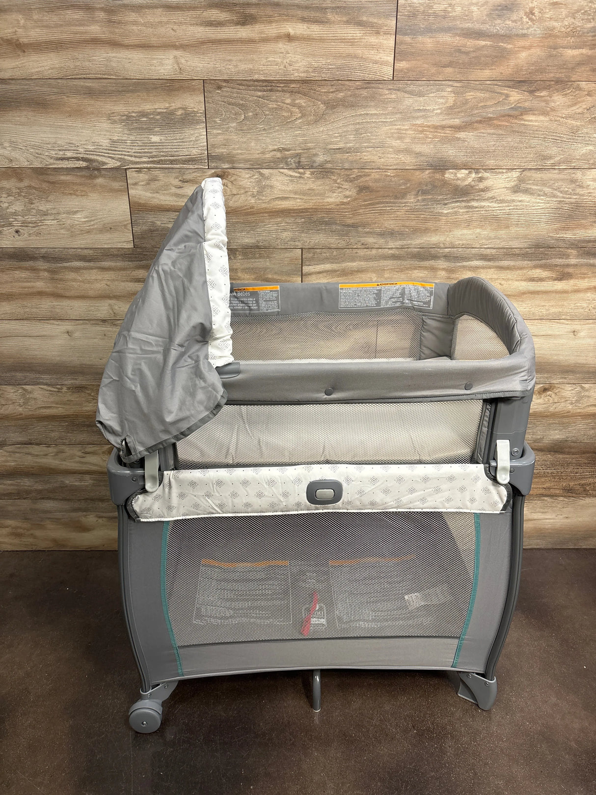 Graco My View 4-in-1 Bassinet Pack 'n Play in Derby