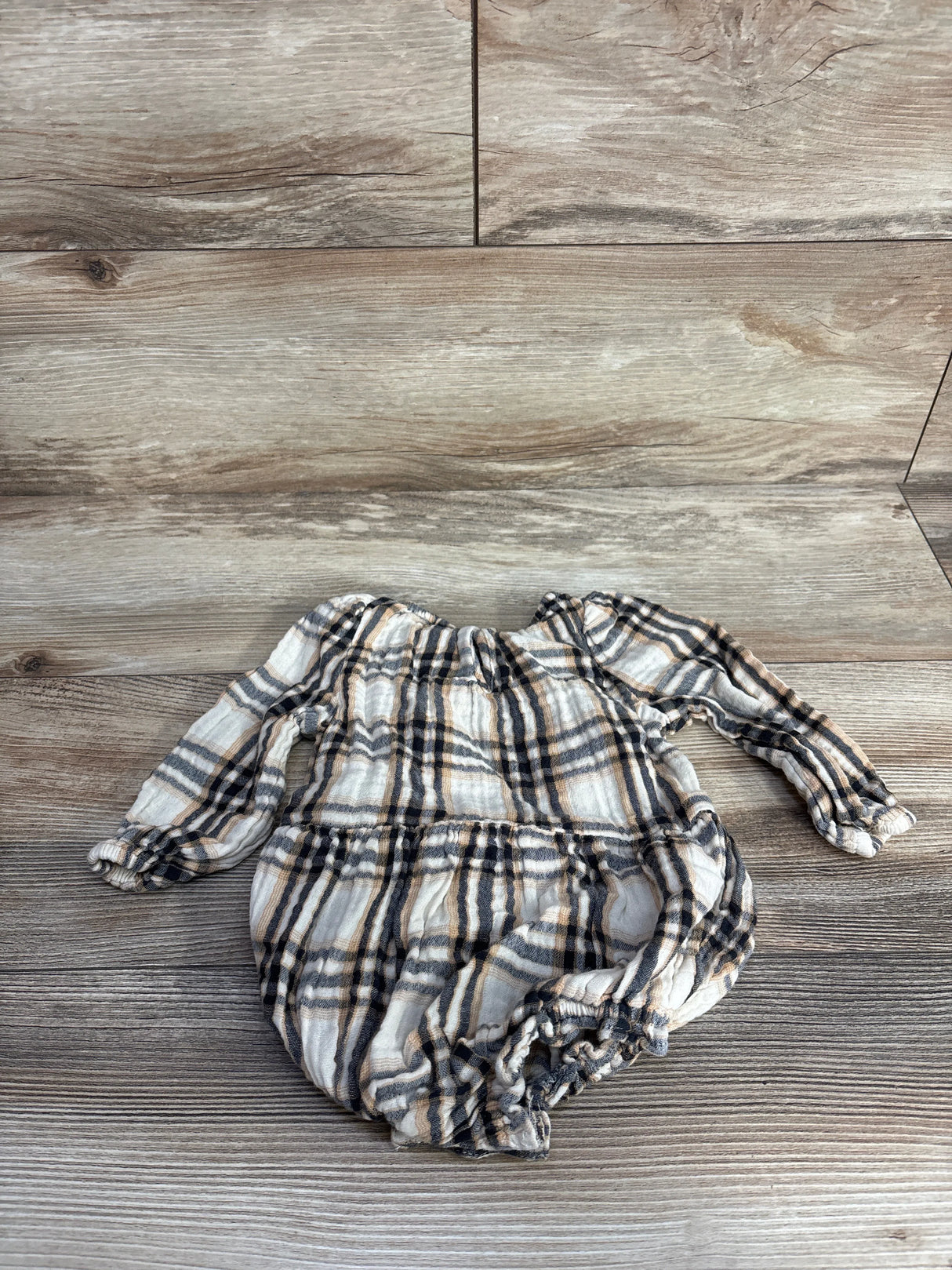 Old Navy Plaid Bubble Romper Tan sz 6-12m