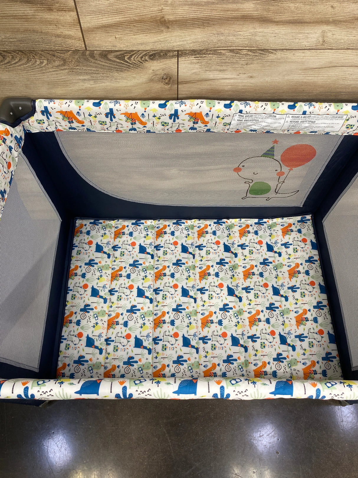 Pamo Babe Portable Dinosaur Playard