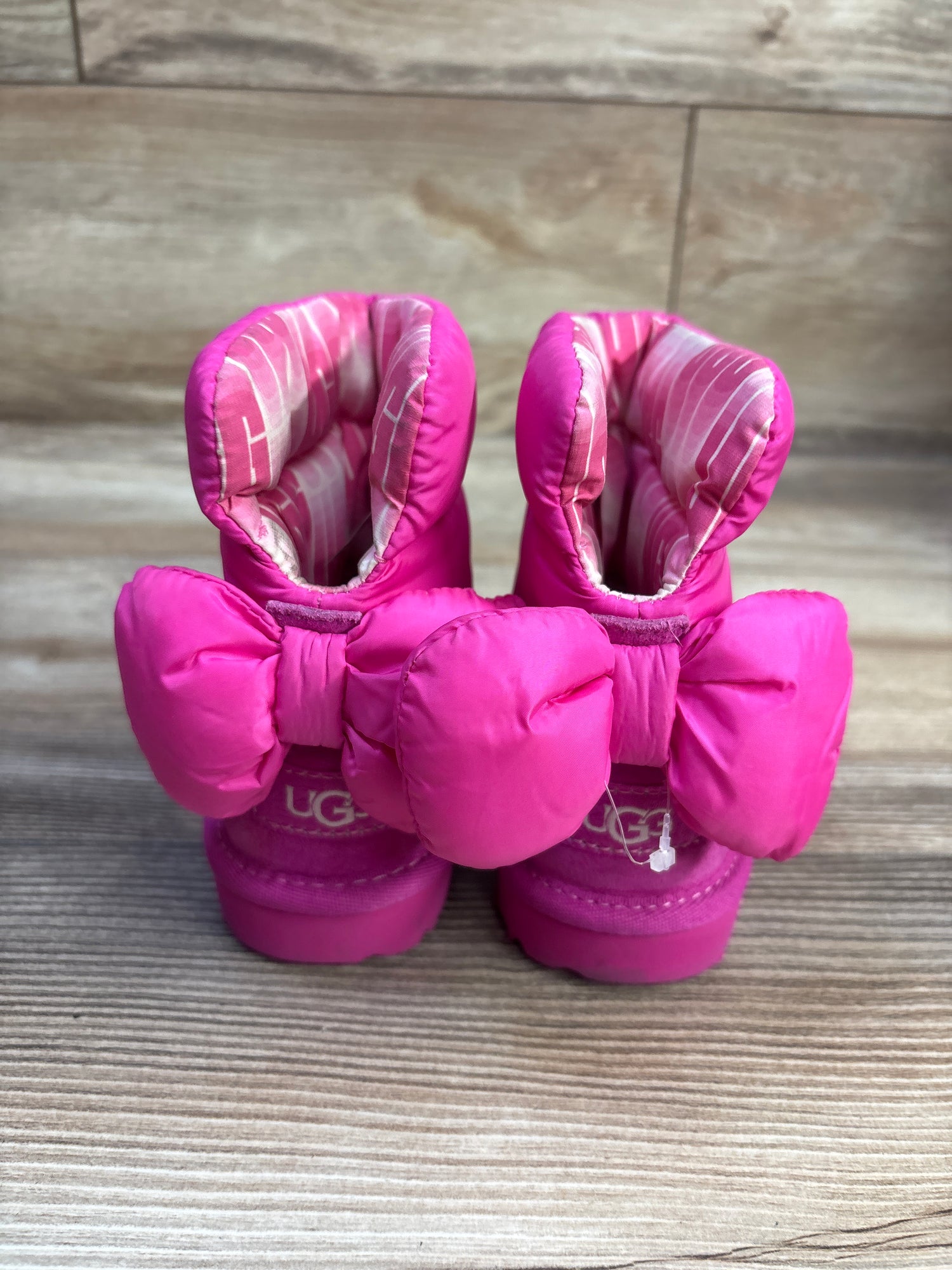 UGG Bailey Bow Maxi Wavelength Boots Pink sz 7c