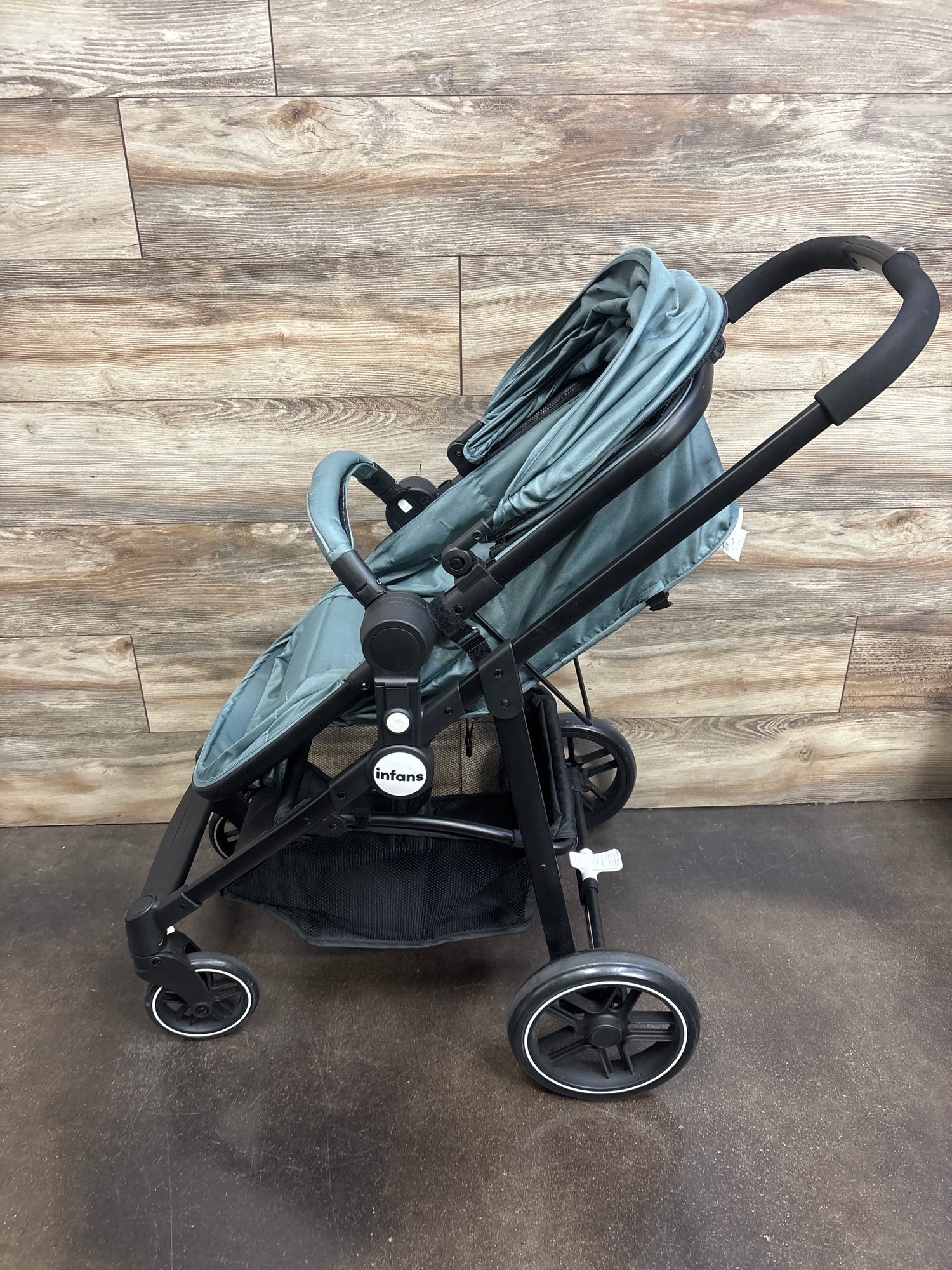 INFANS 2-in-1 Baby Stroller/Bassinet Pram in Green