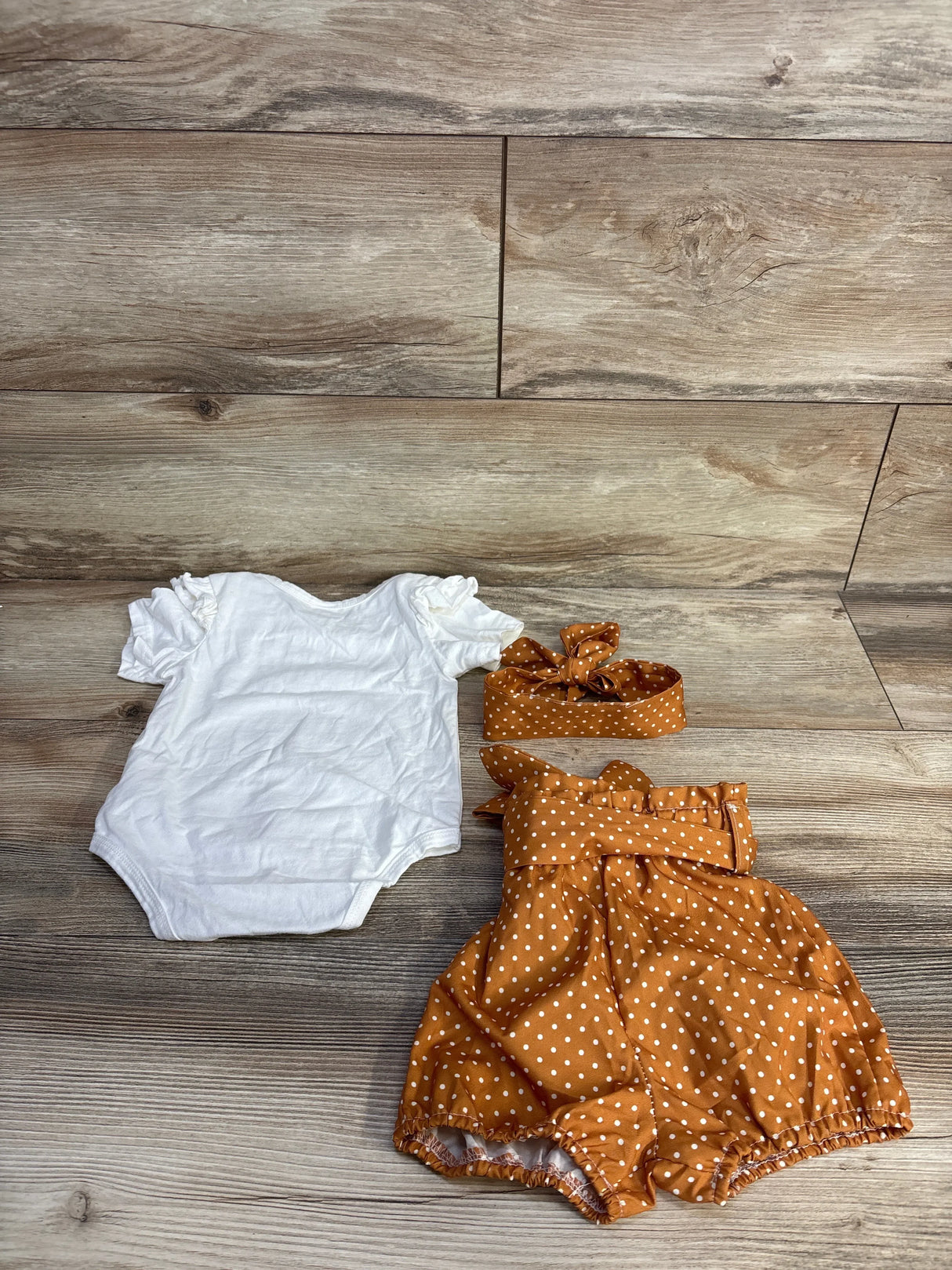 Aoswep 4pc 'Isn't She Lovely' Set White sz 6-9m