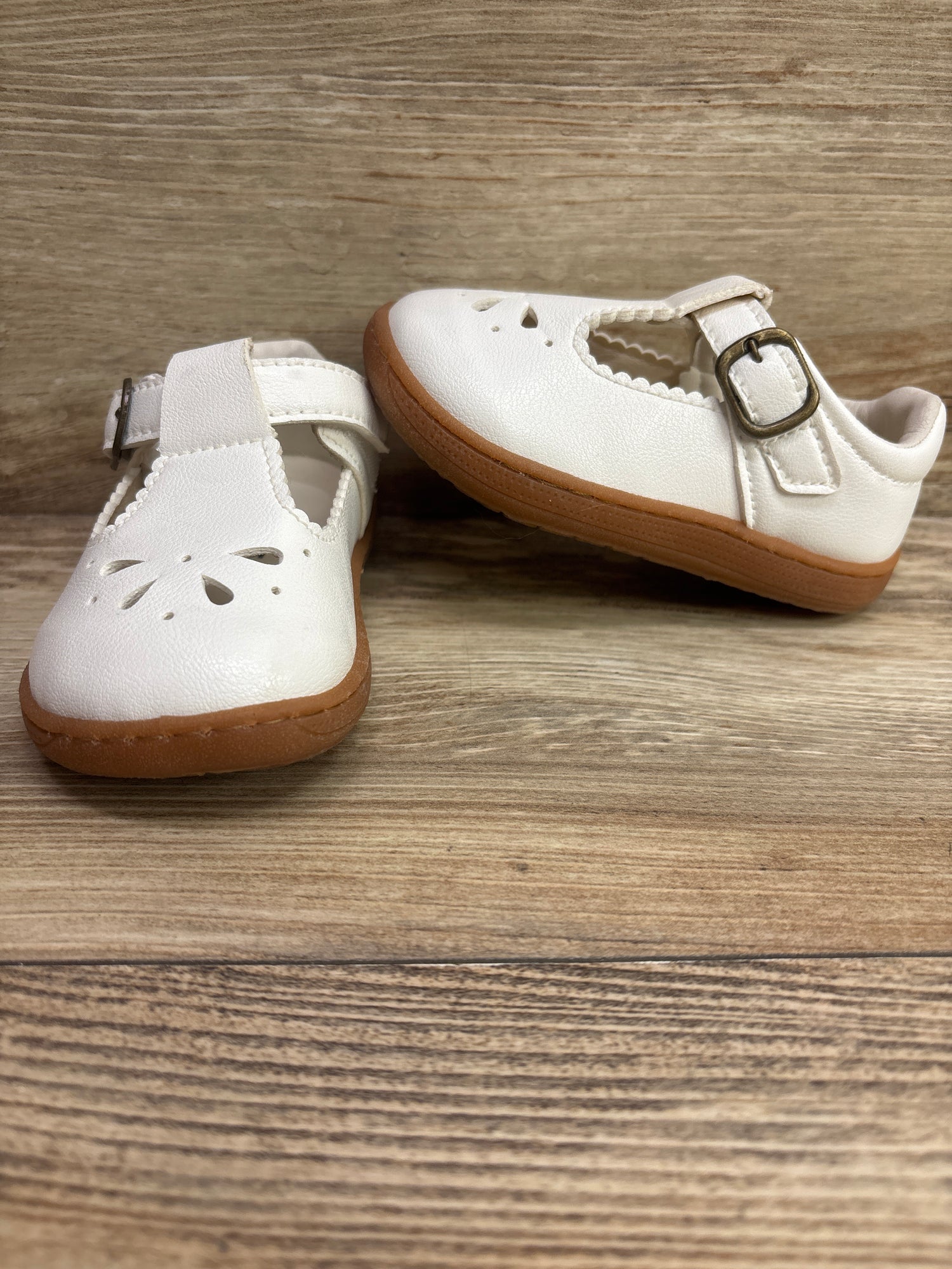 STQ KIDS Wide Toe Box Mary Jane Dress Shoes White sz 6c