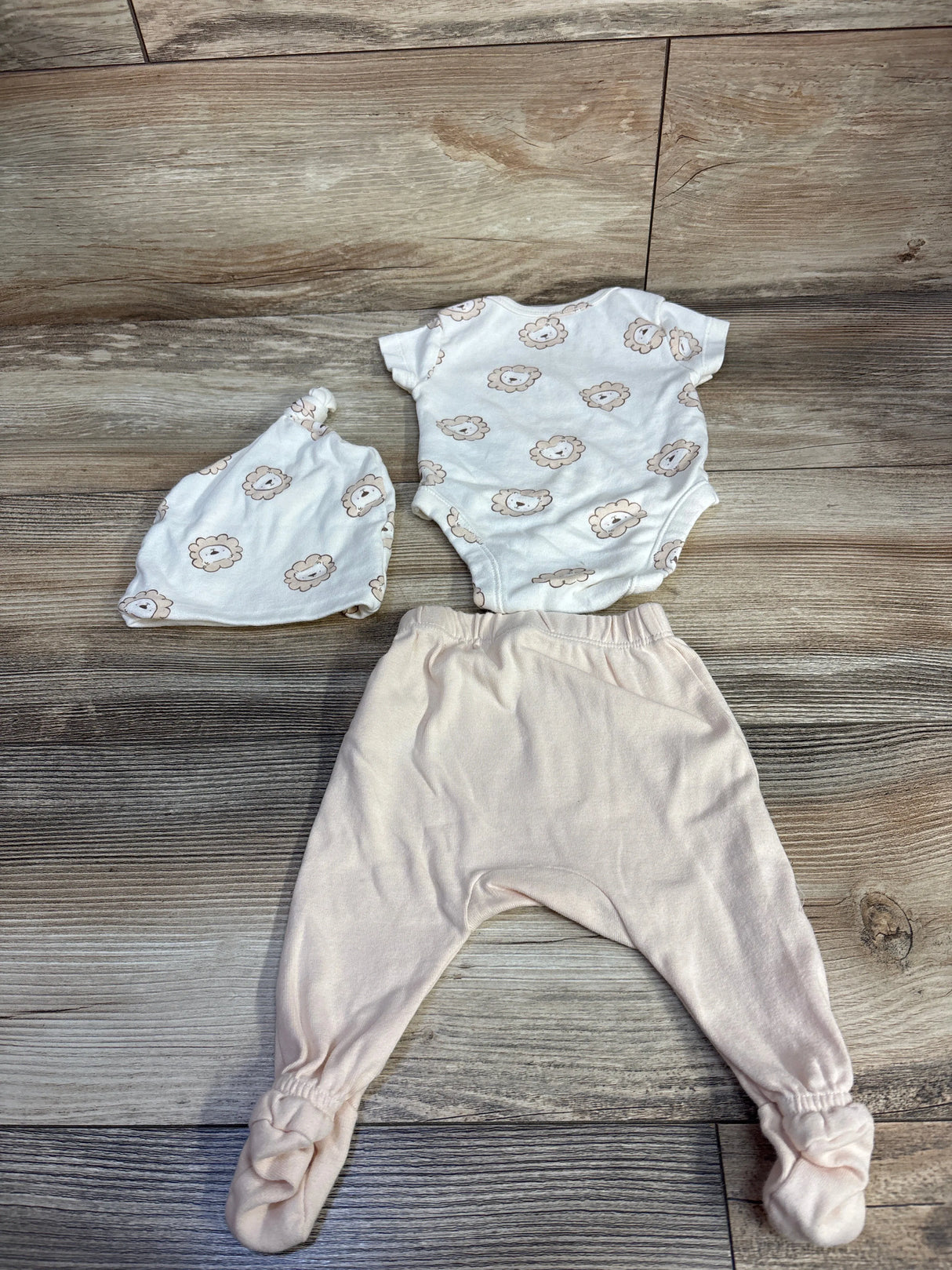 Old Navy 3pc Lion Bodysuit & Pants Set Cream sz Newborn