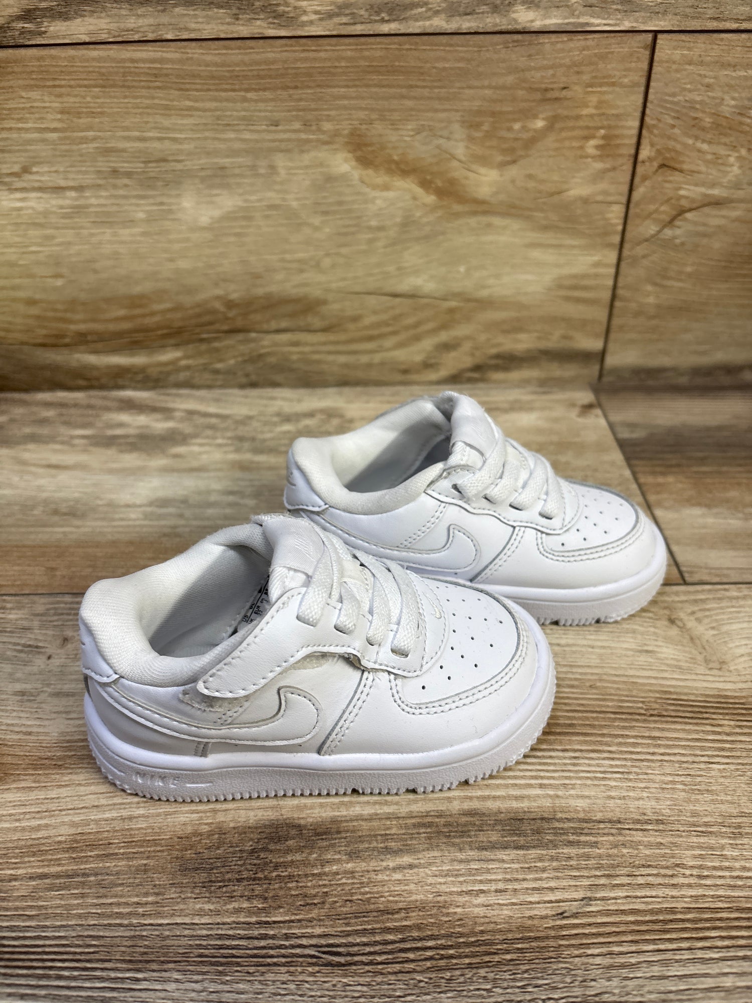 Nike Force 1 Low EasyOn TD Triple White Sneakers sz 6c