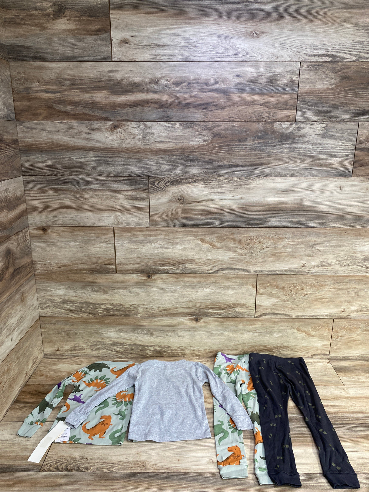 NEW Just One You 4pc Dinosaur Pajama Set Sage sz 4T