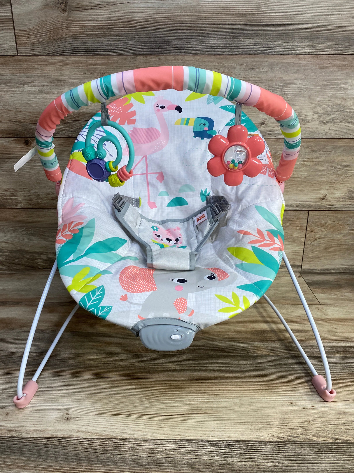 NEW Bright Starts Bouncer Soothing Vibrations in Flamingo Vibes